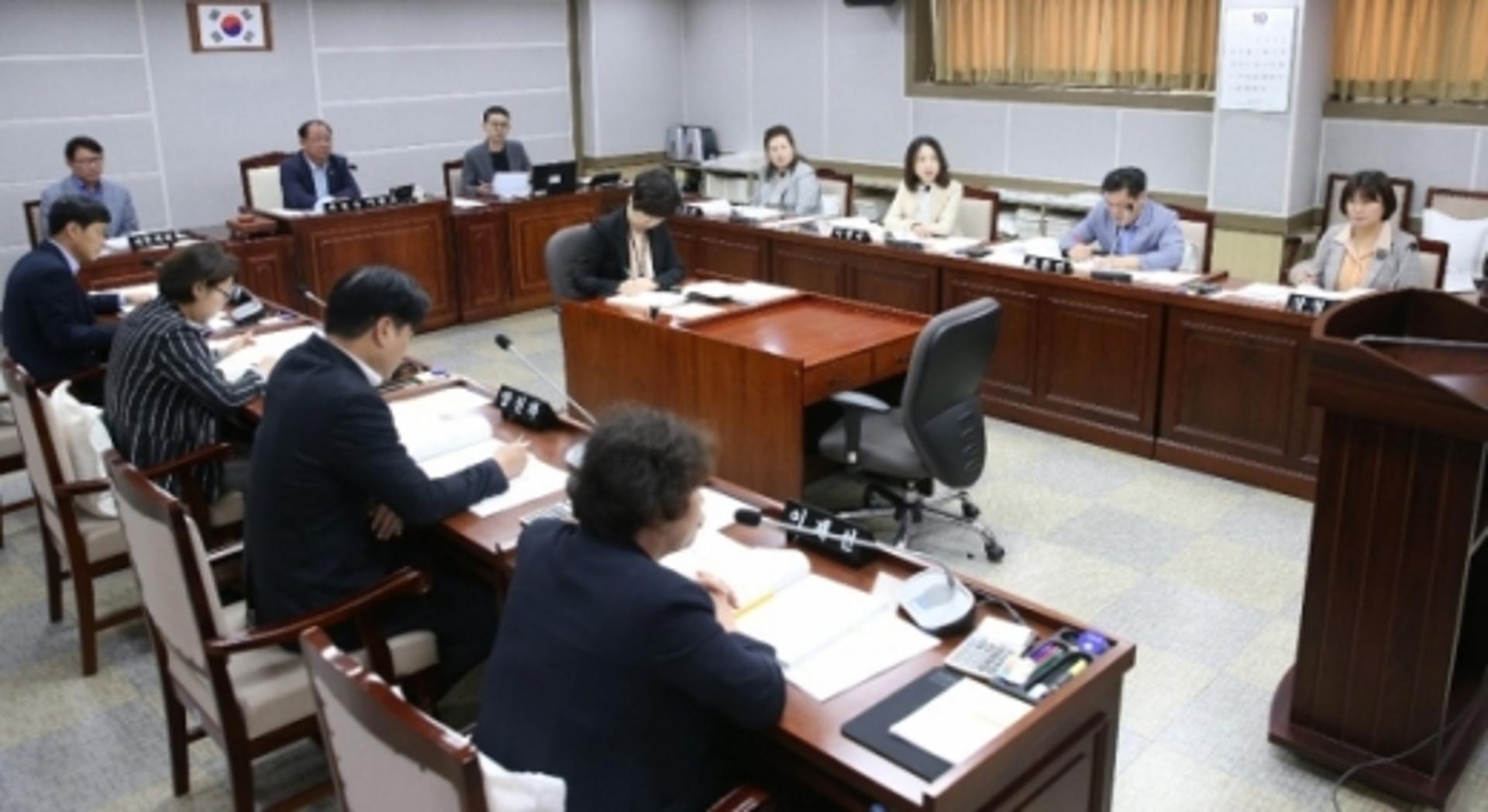 수원시의회 기획경제위원회, 조례안 등 안건심사 의결