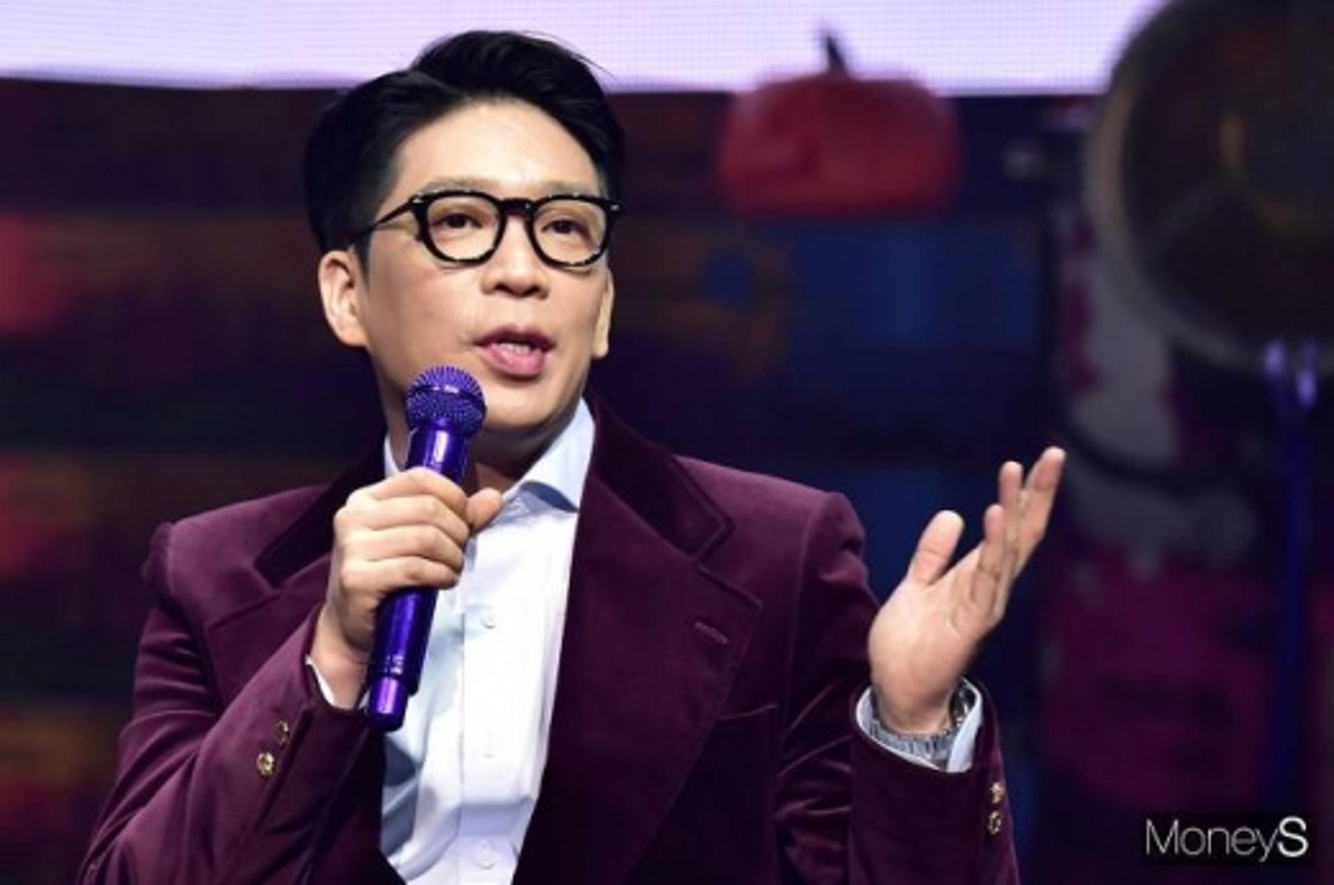 대중은 MC몽을 기다렸나… 발치몽 낙인에도 ‘음원차트 1위’