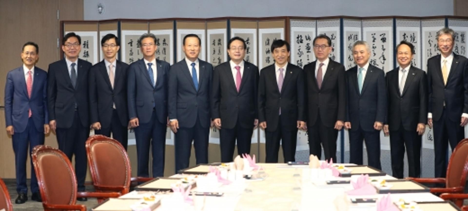이주열 총재 "금융이 경제생산성 향상에 힘써달라"
