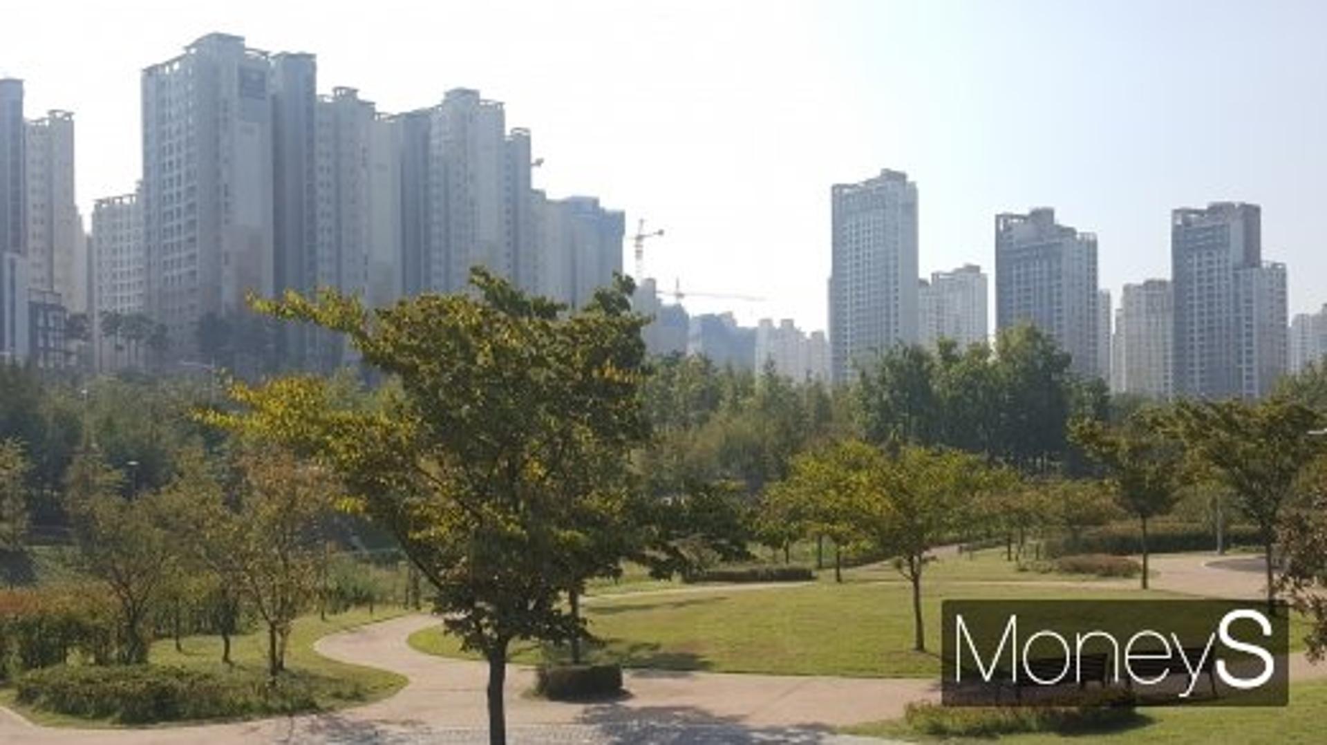 사계절 미세먼지에 ‘숲세권 아파트’는 부르는 게 값?