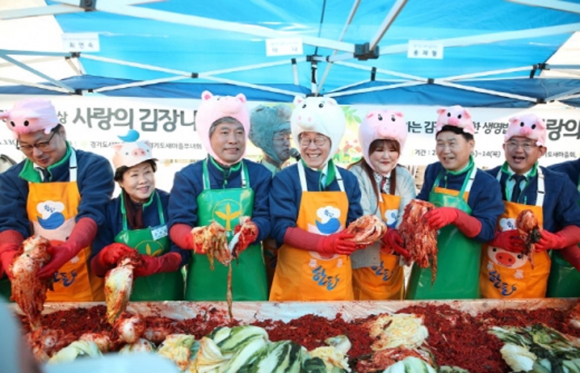 이재명·송한준, "쌀 때 많이 먹어달라"… 양돈농가 돕기 2톤 완판