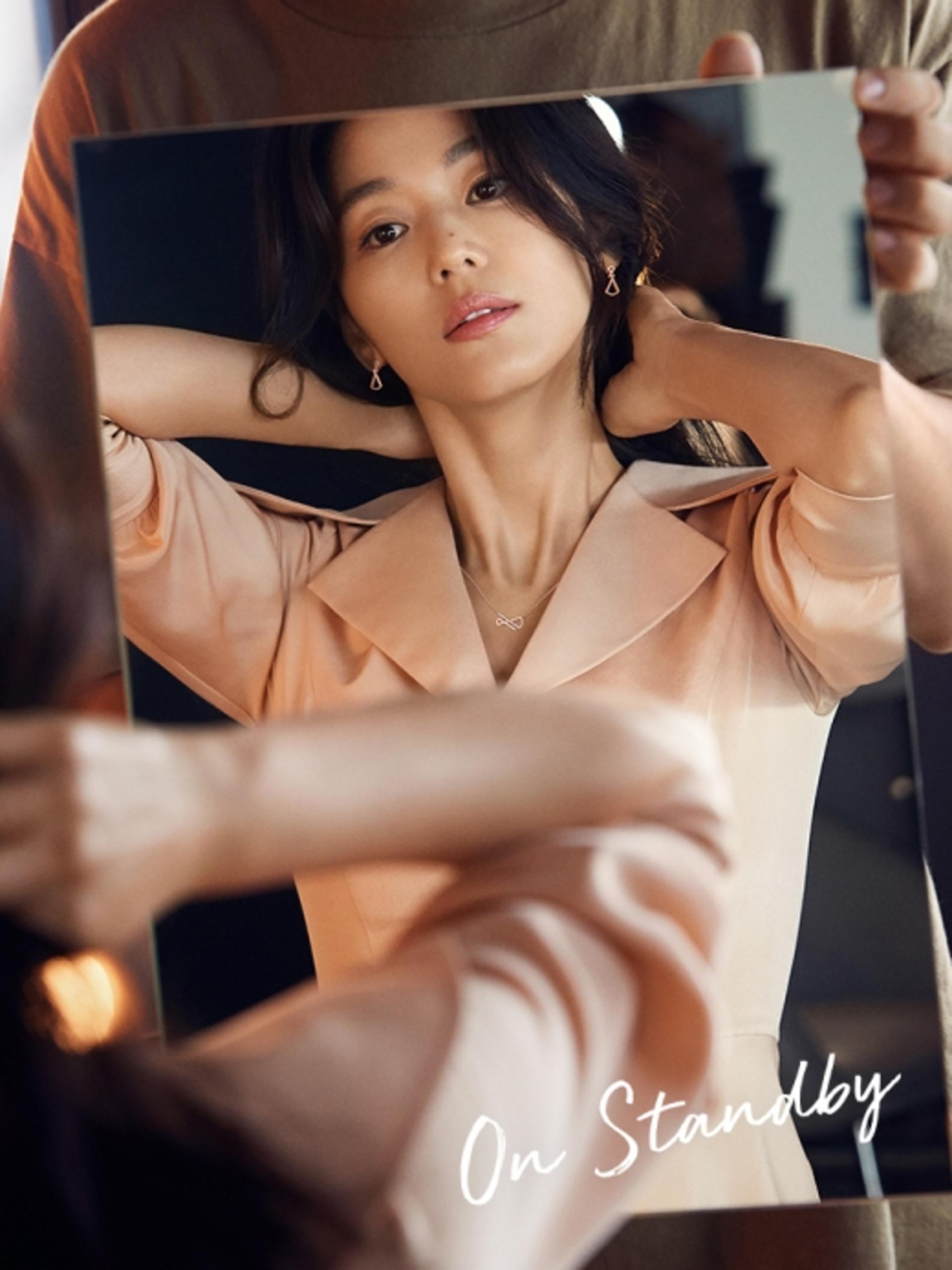 전지현의 로맨틱한 순간… "우아+러블리한 그녀"