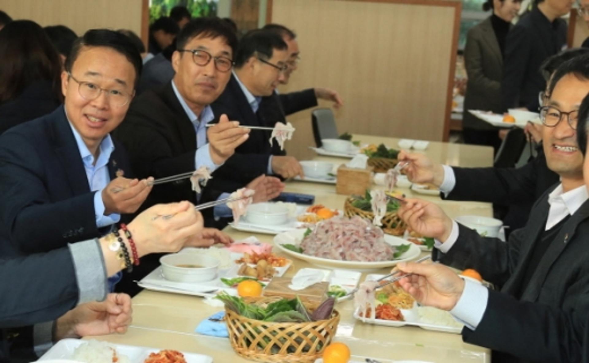 경남도, 하동군 ‘왕의 녹차 참숭어’ 소비촉진 나서