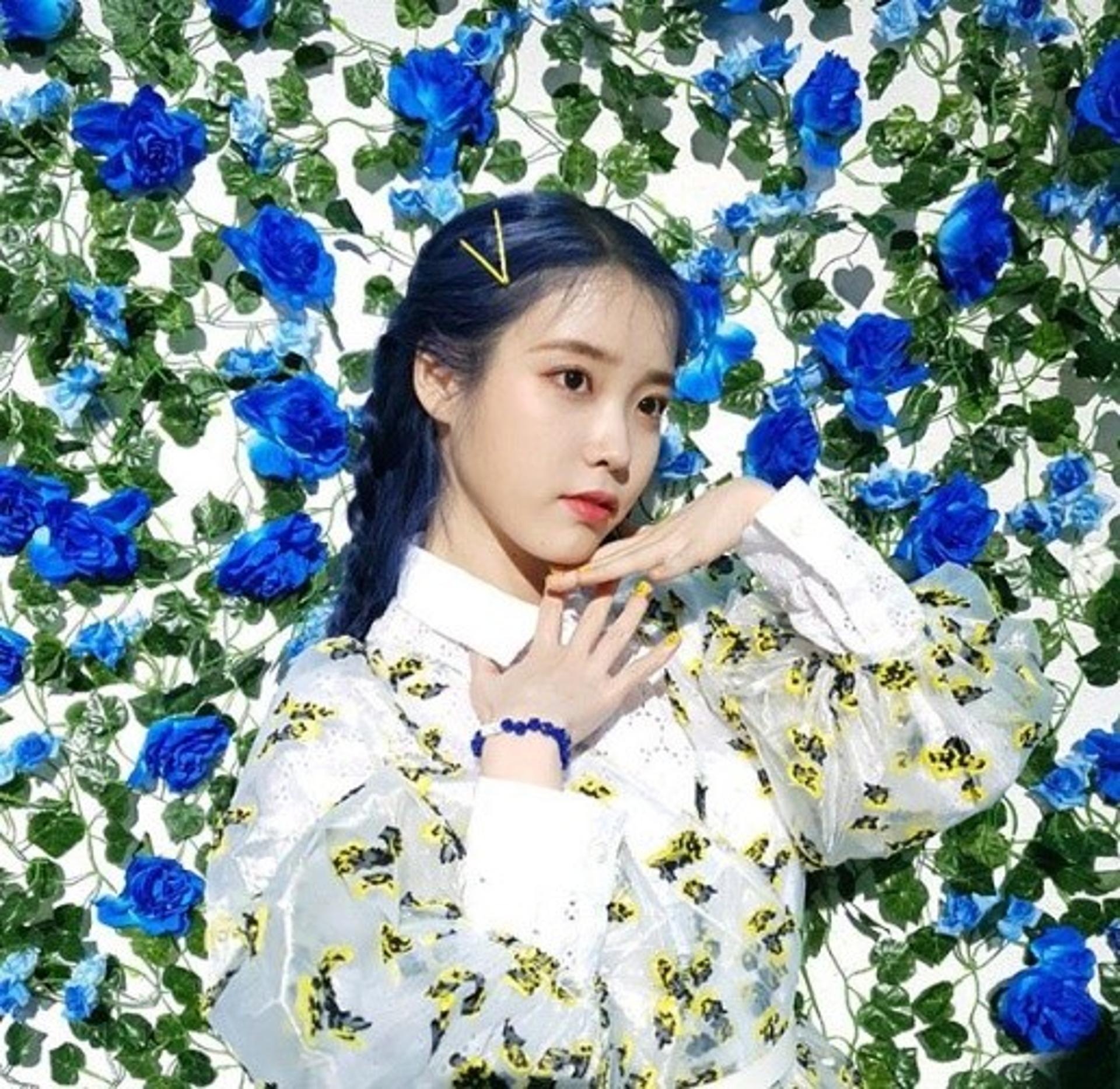 '러브 포엠' 아이유 "고생한 것도 버틴 것도 다 네 덕분"