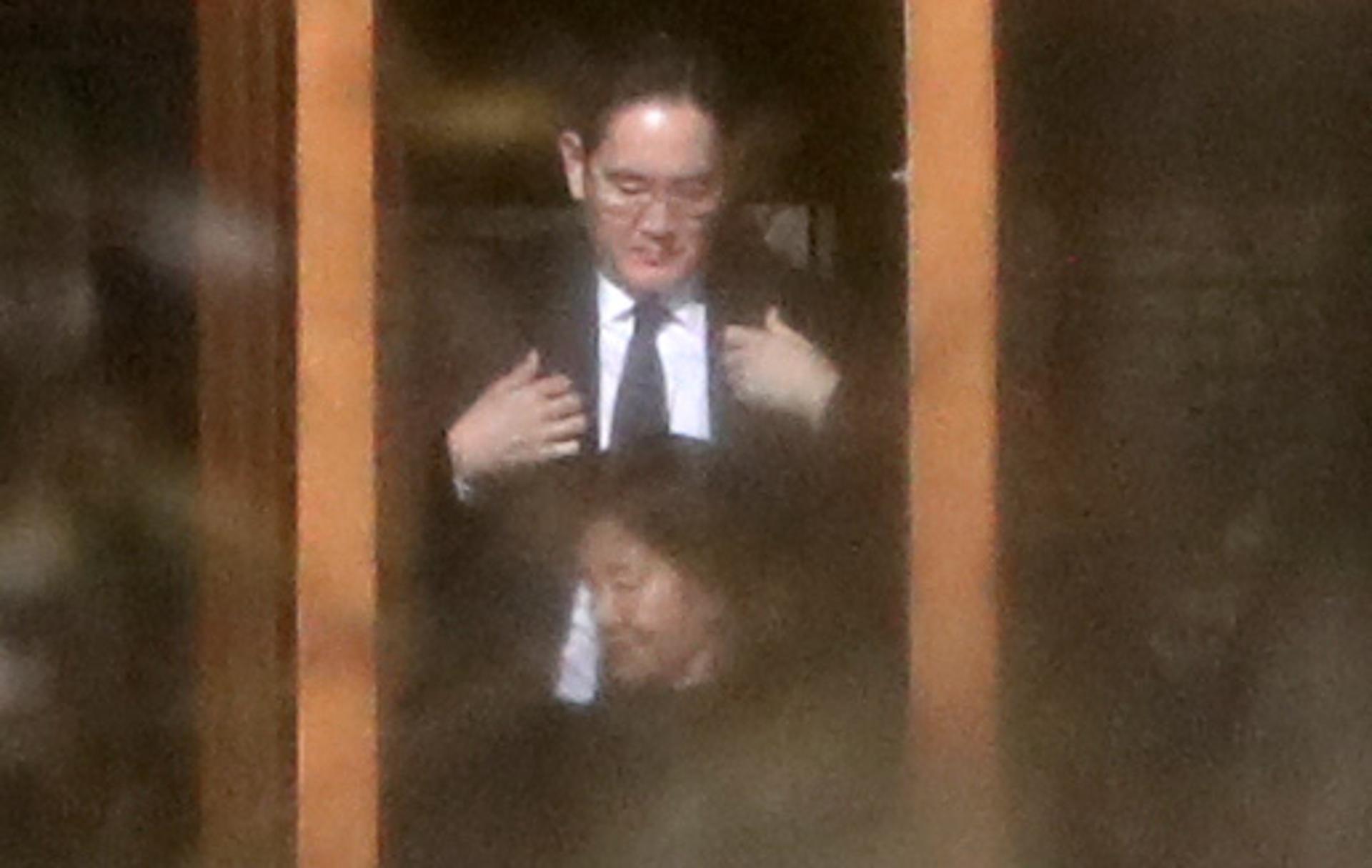 호암 추도식 찾은 이재용 “사업보국 이념 기려 사회에 보탬되자”