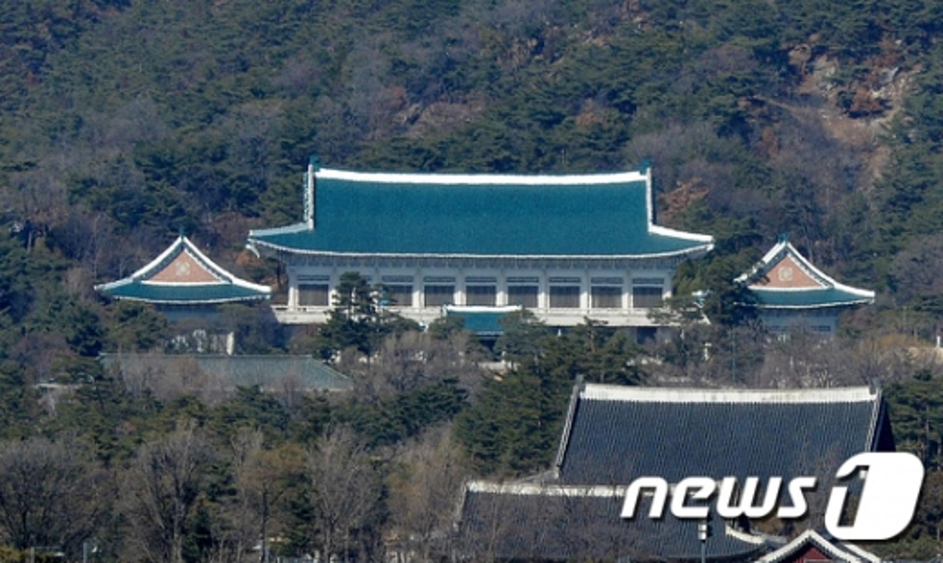 청와대 "일본 정부, 수출 관리 정책 국장급 대화 실시"(속보)