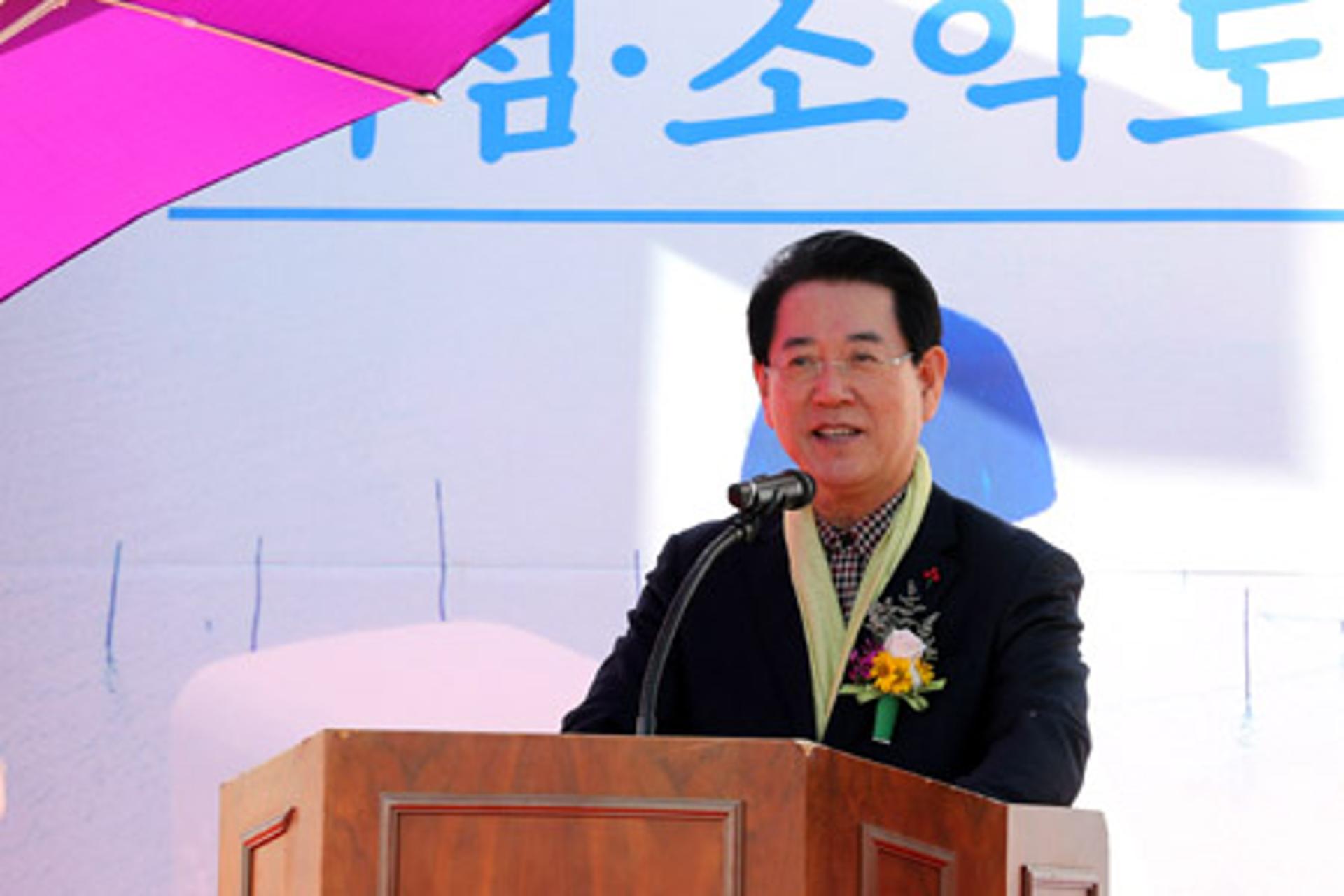 '3억원 짜리 점심값' 논란… 김영록 전남지사 '쌈짓돈' 예산지원?