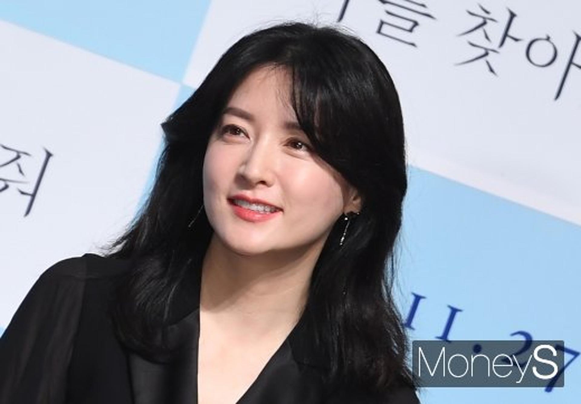 이영애 나이, 남편과 20세 차이라고?