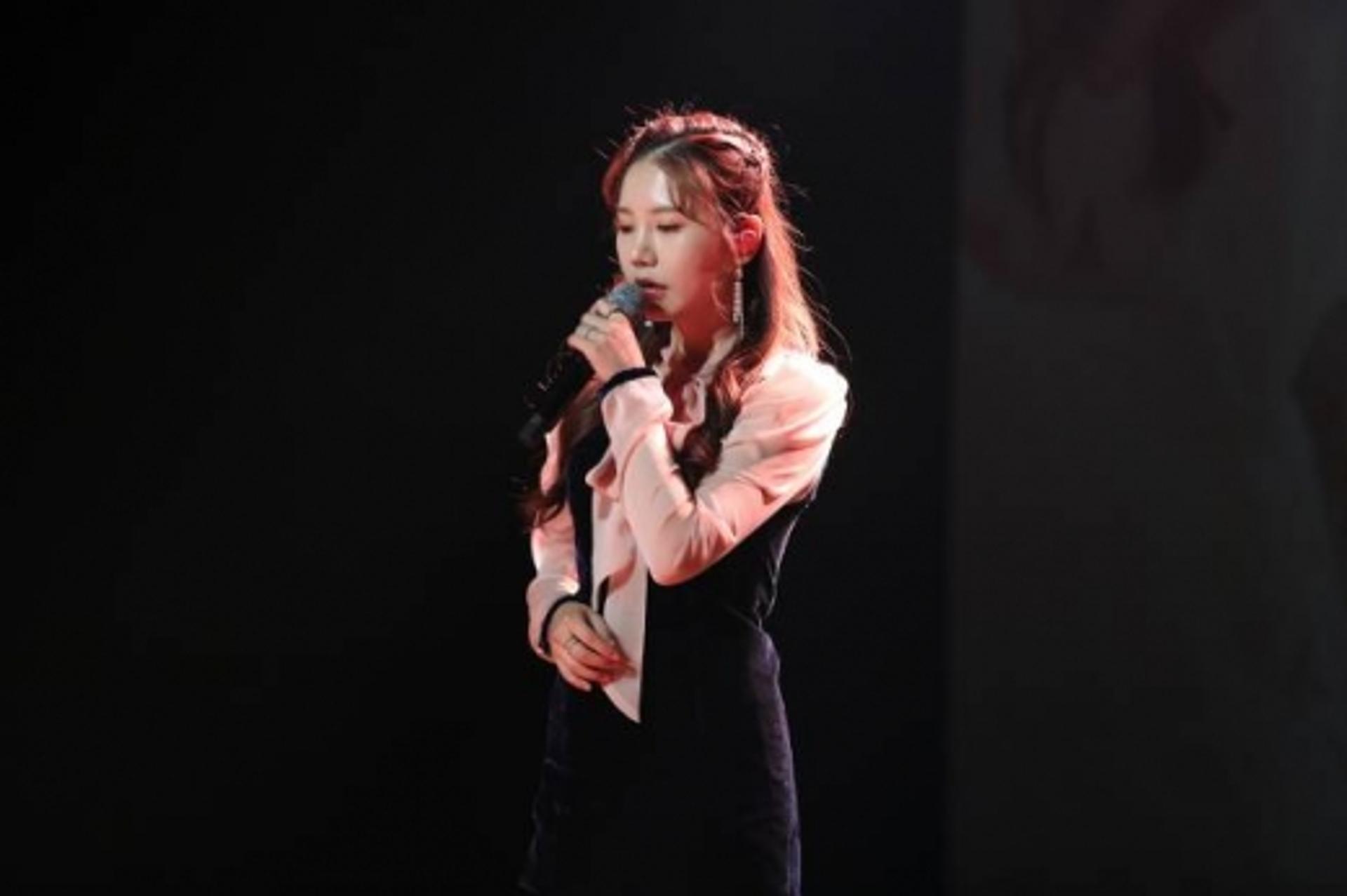 '사재기 논란' 송하예 악플러 고소 "묵과할 수 없는 수준"