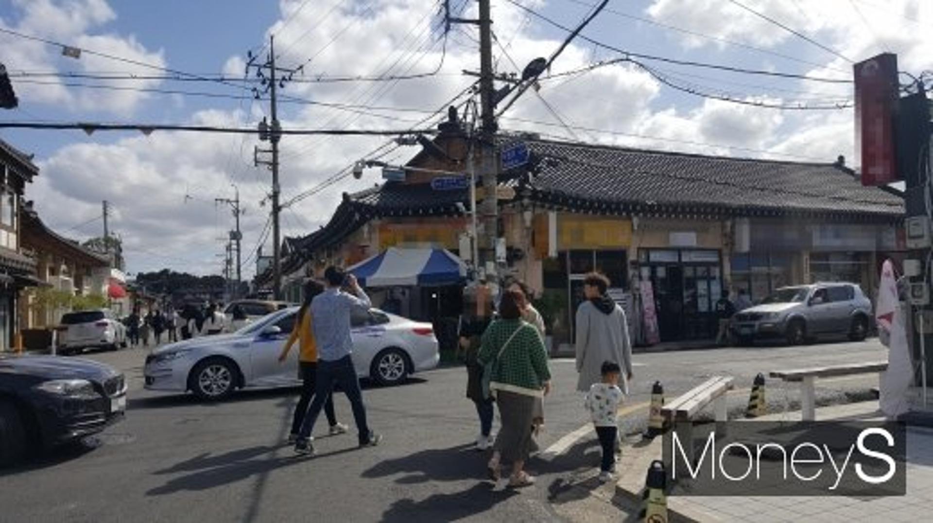 [르포] 몸살 앓는 경주 황리단길