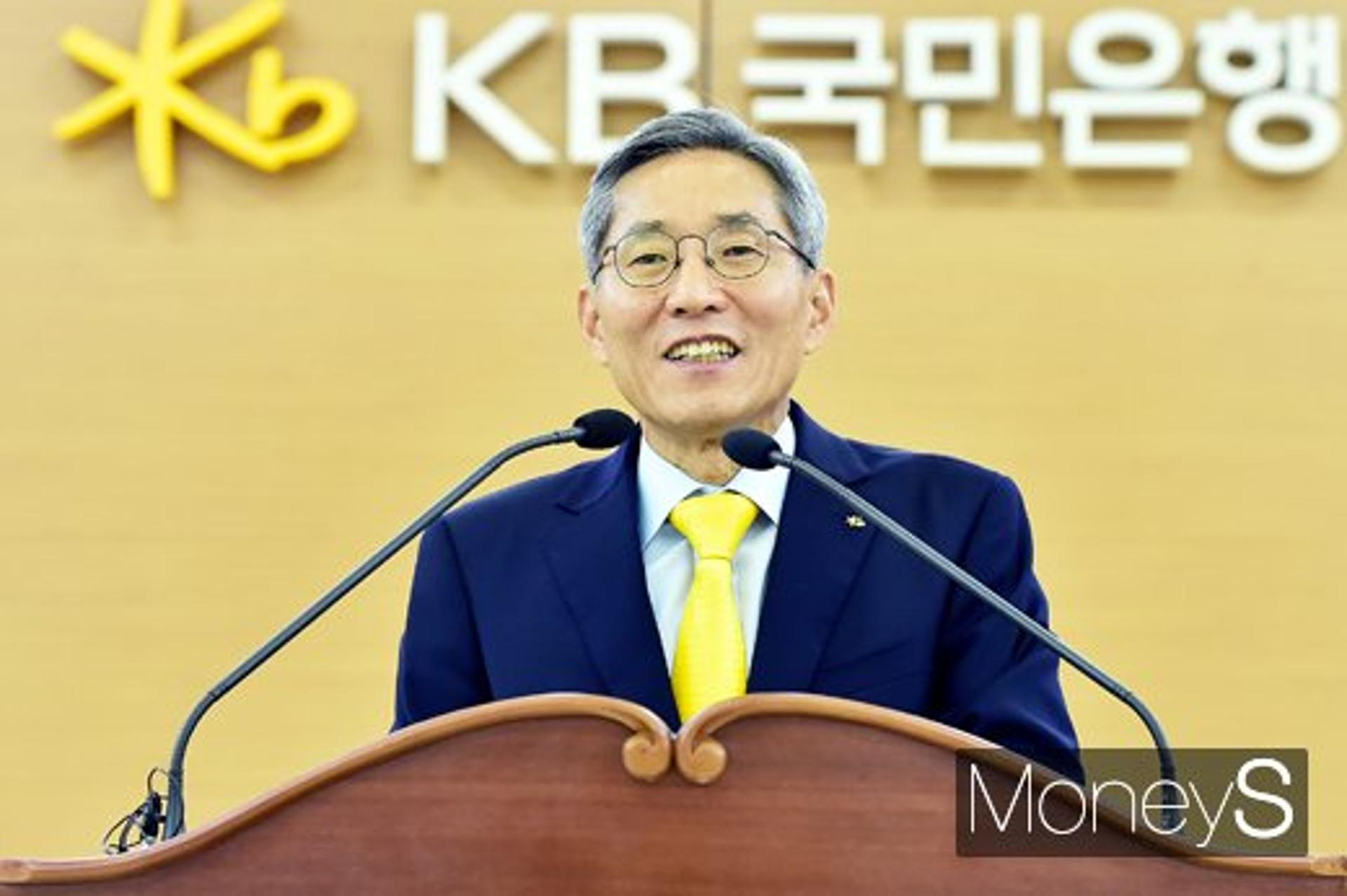 "주가 올려라" 자사주 소각하는 회장님