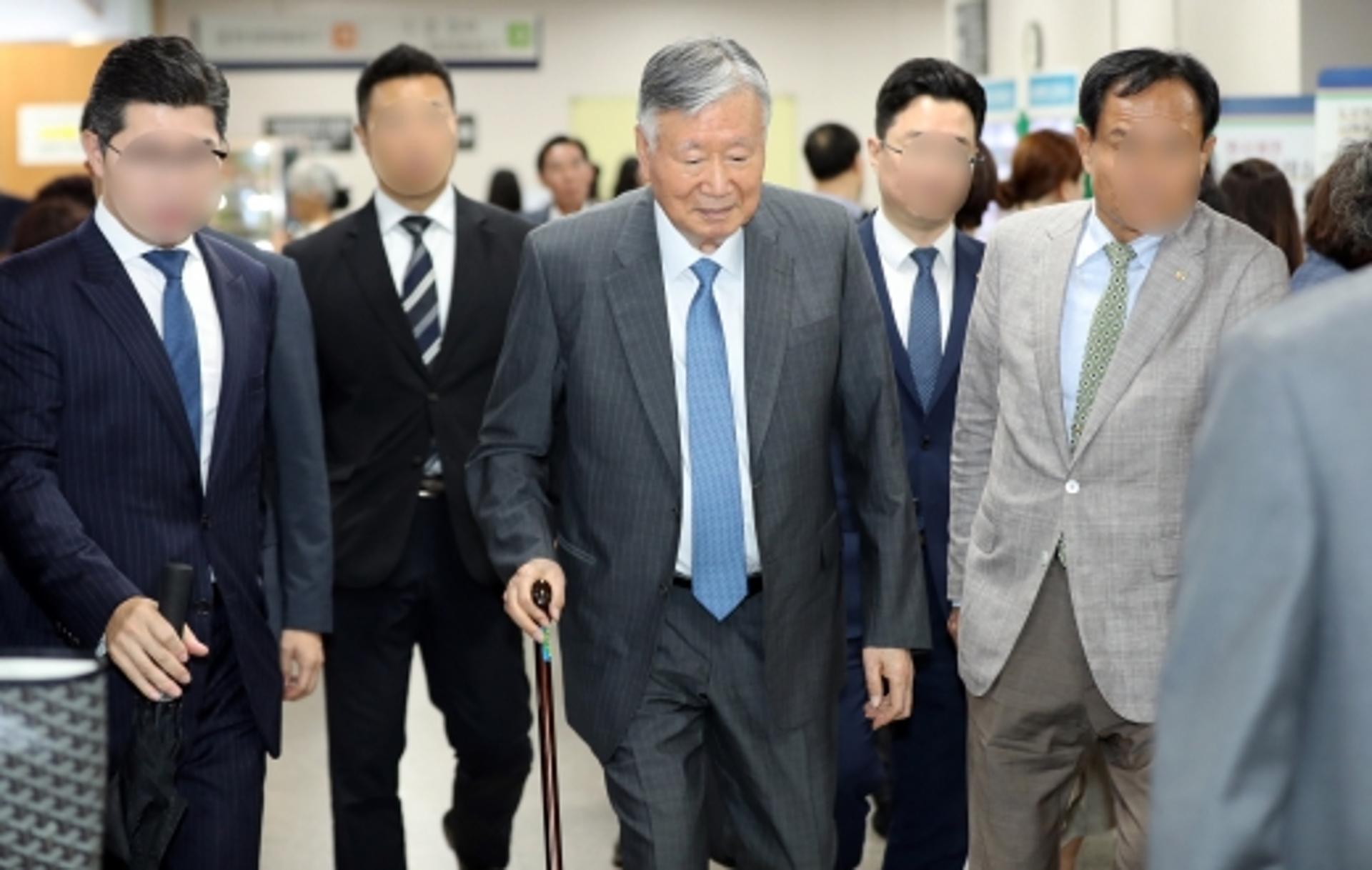이중근 부영그룹 회장 “법 지키고 오래 존재하는 회사 만들것”