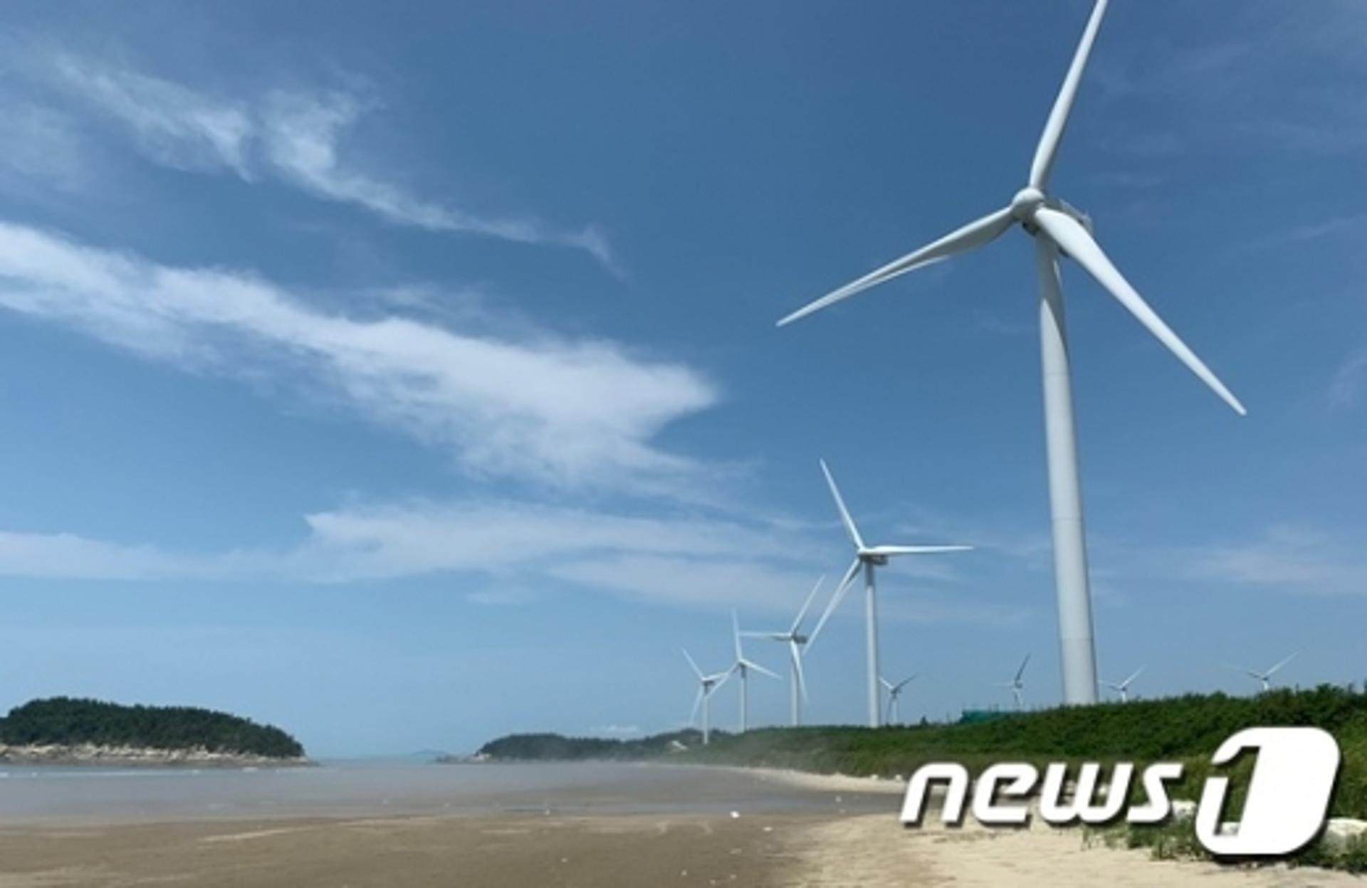 문대통령 칭찬 '신안 신재생에너지 조례' 감사원 위법 지적 왜?