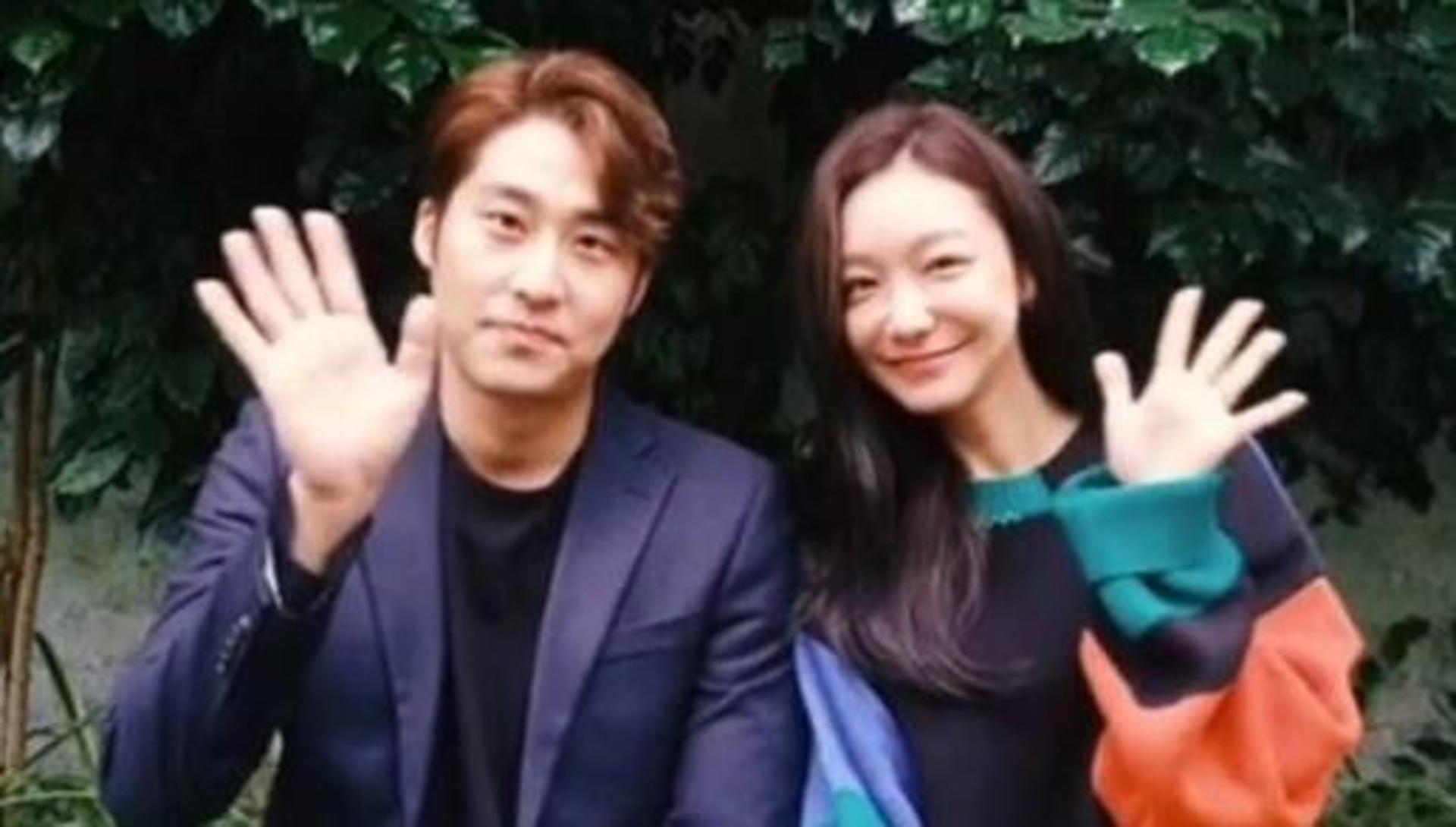 '부부'된 신소율♥김지철 "예쁘게 잘 살게요"