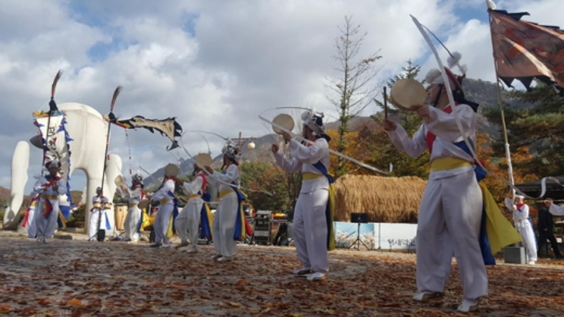 포천시, 1일 산정호수서 '새해맞이 복 한마당' 개최