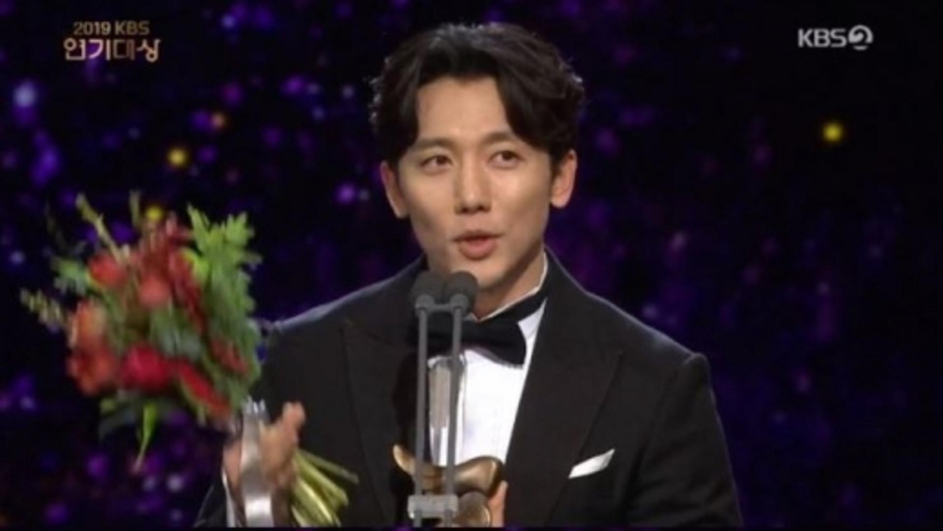 [KBS 연기대상] '우수상' 기태영 "유진, 고맙고 사랑해♥"