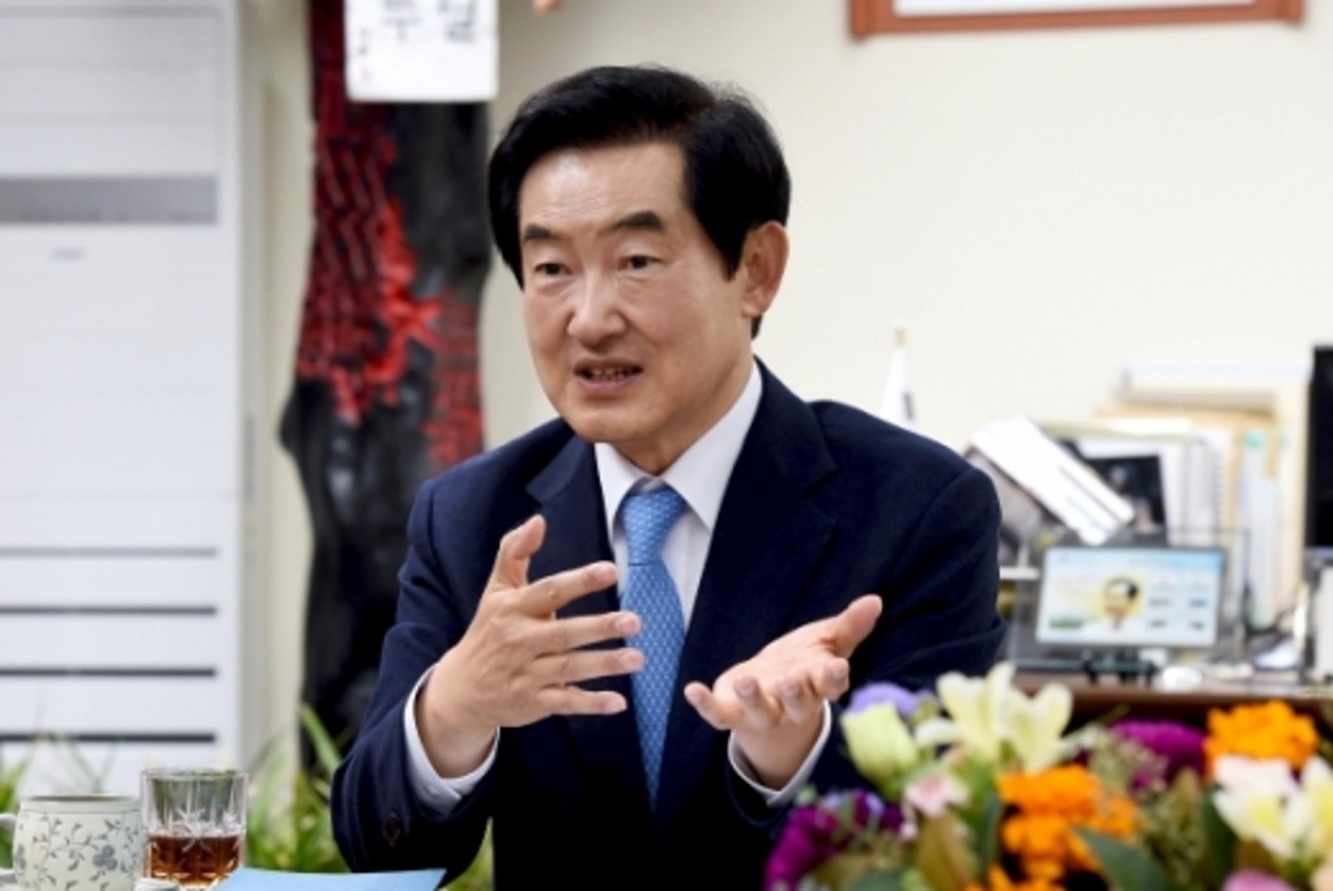 [신년사] 안병용 의정부시장 "의정부 100년 먹거리 돛을 달았다"