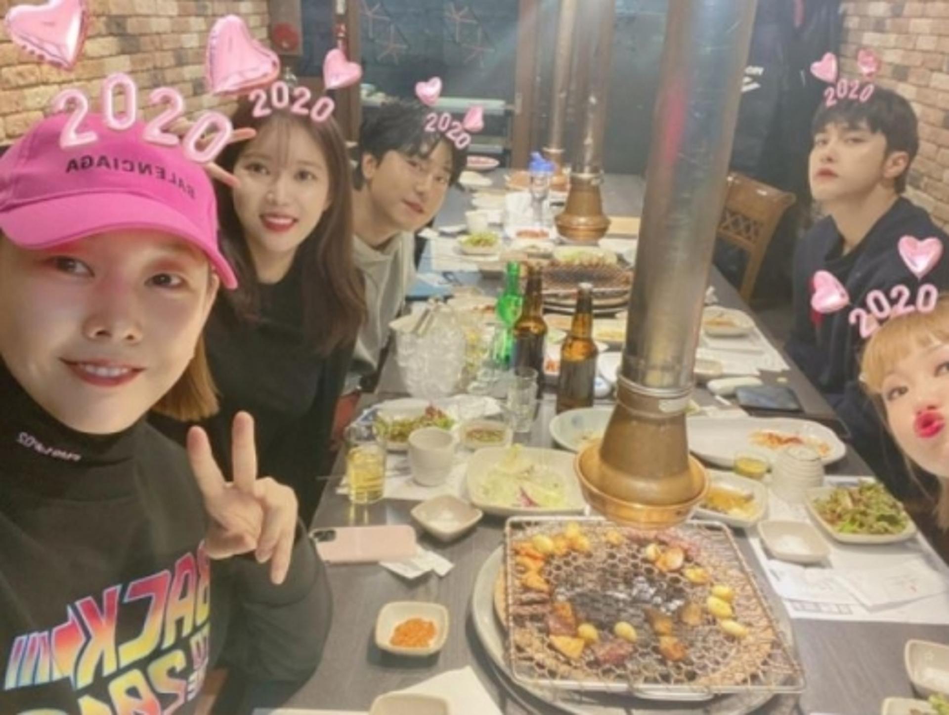 한혜진 신년회, "박나래 대상 축하"