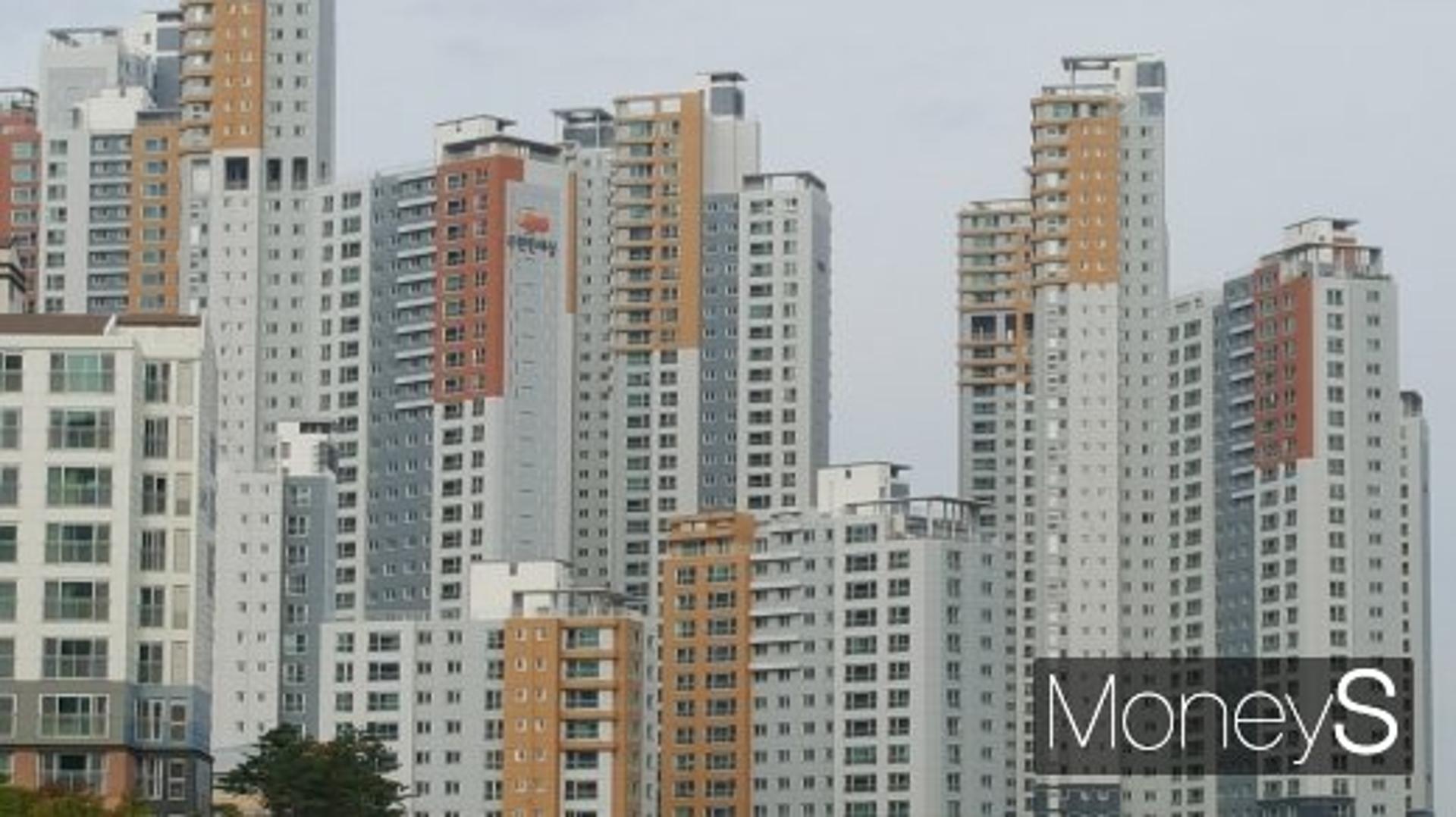 규제에도 수원·과천 아파트값 껑충… 이유는?