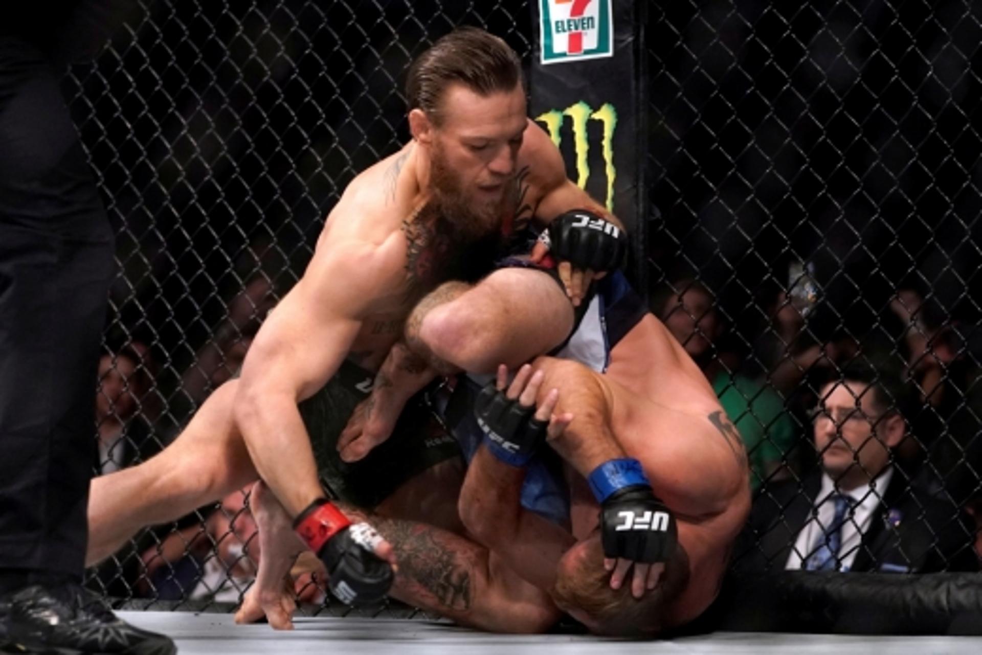 “40초만에 끝”… UFC 맥그리거, 세로니에 1라운드 TKO승리