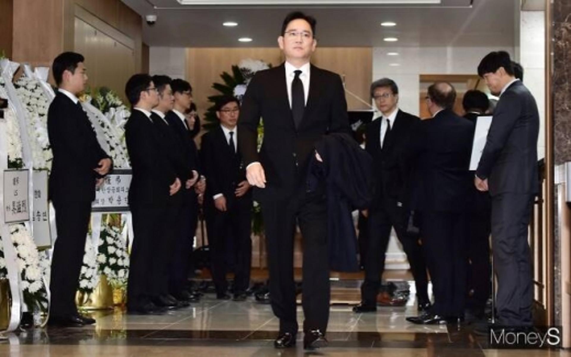 [신격호 발인] “경영인 한자리에”… 슬픔 속 마지막길 배웅한 재계