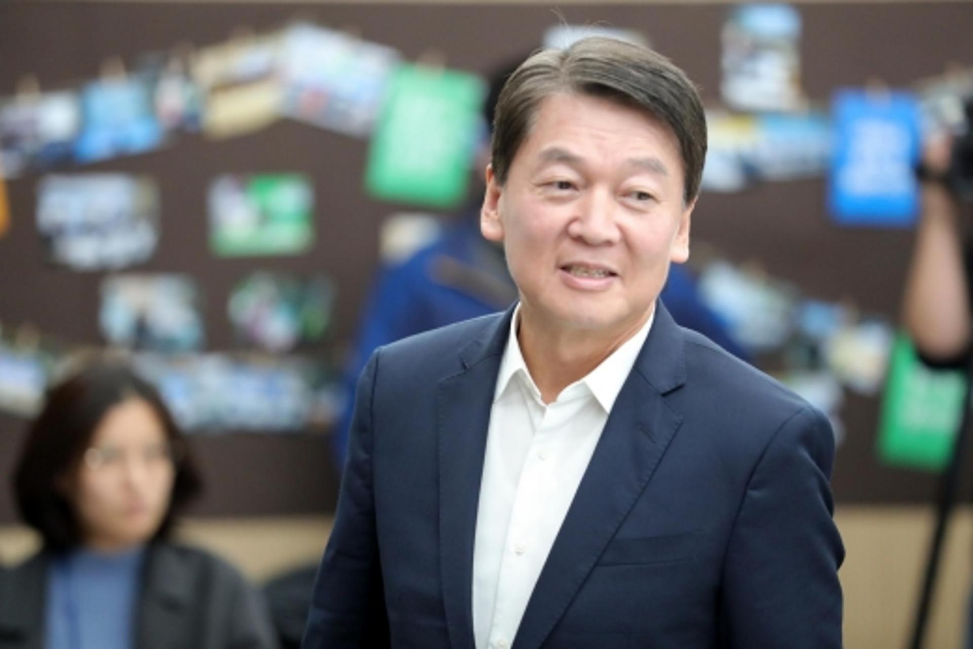 안철수, 오늘 손학규 단독 회동… 다시 손 잡을까