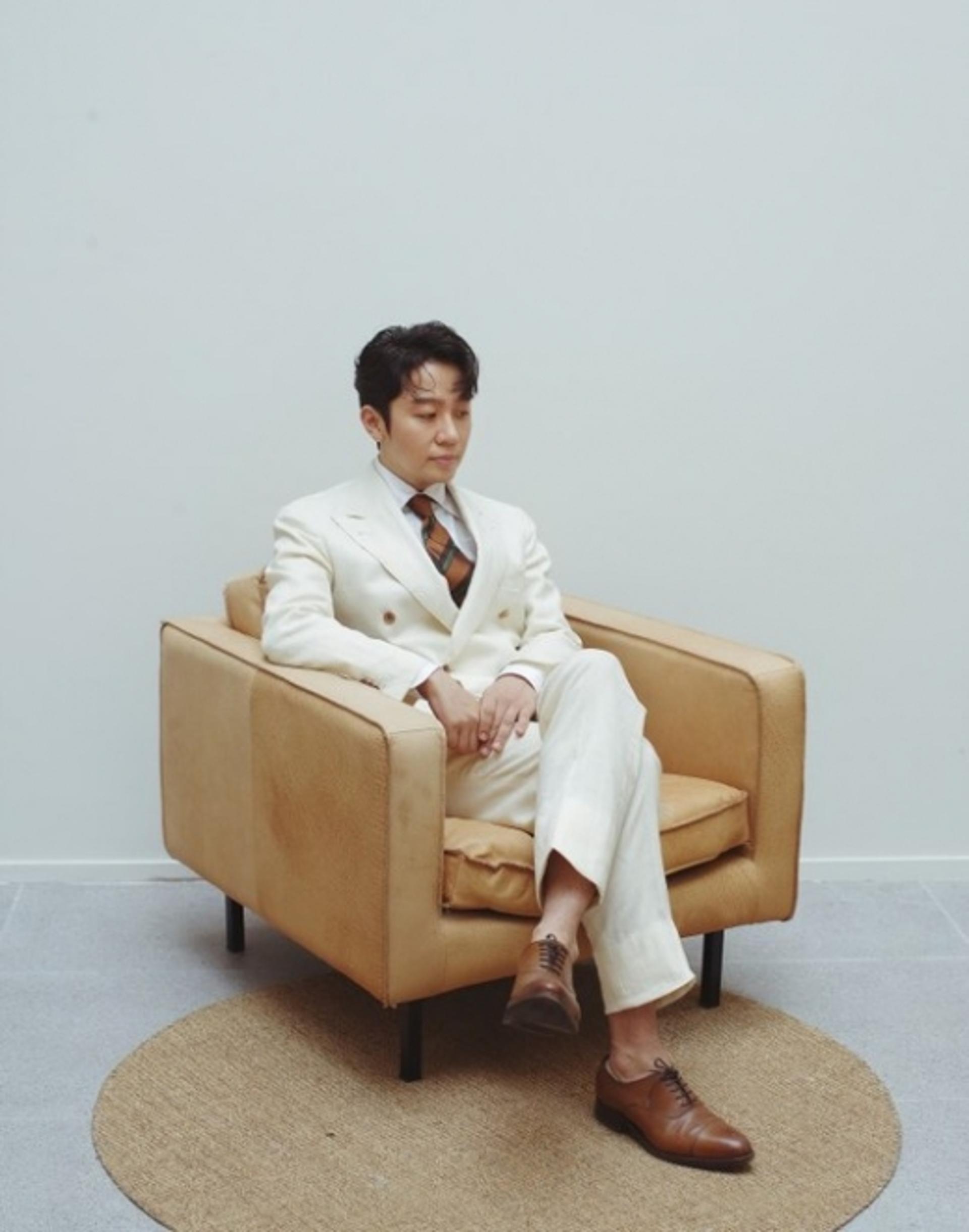 '브아솔' 정엽 결혼, 7세 연하 연인과 3월 백년가약