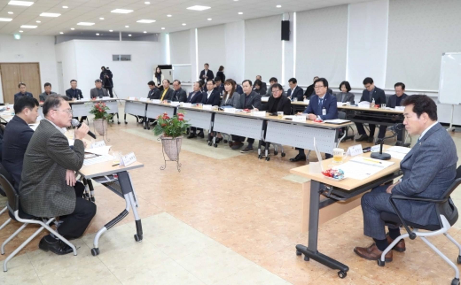 백군기 용인시장 "가짜뉴스 막아달라"
