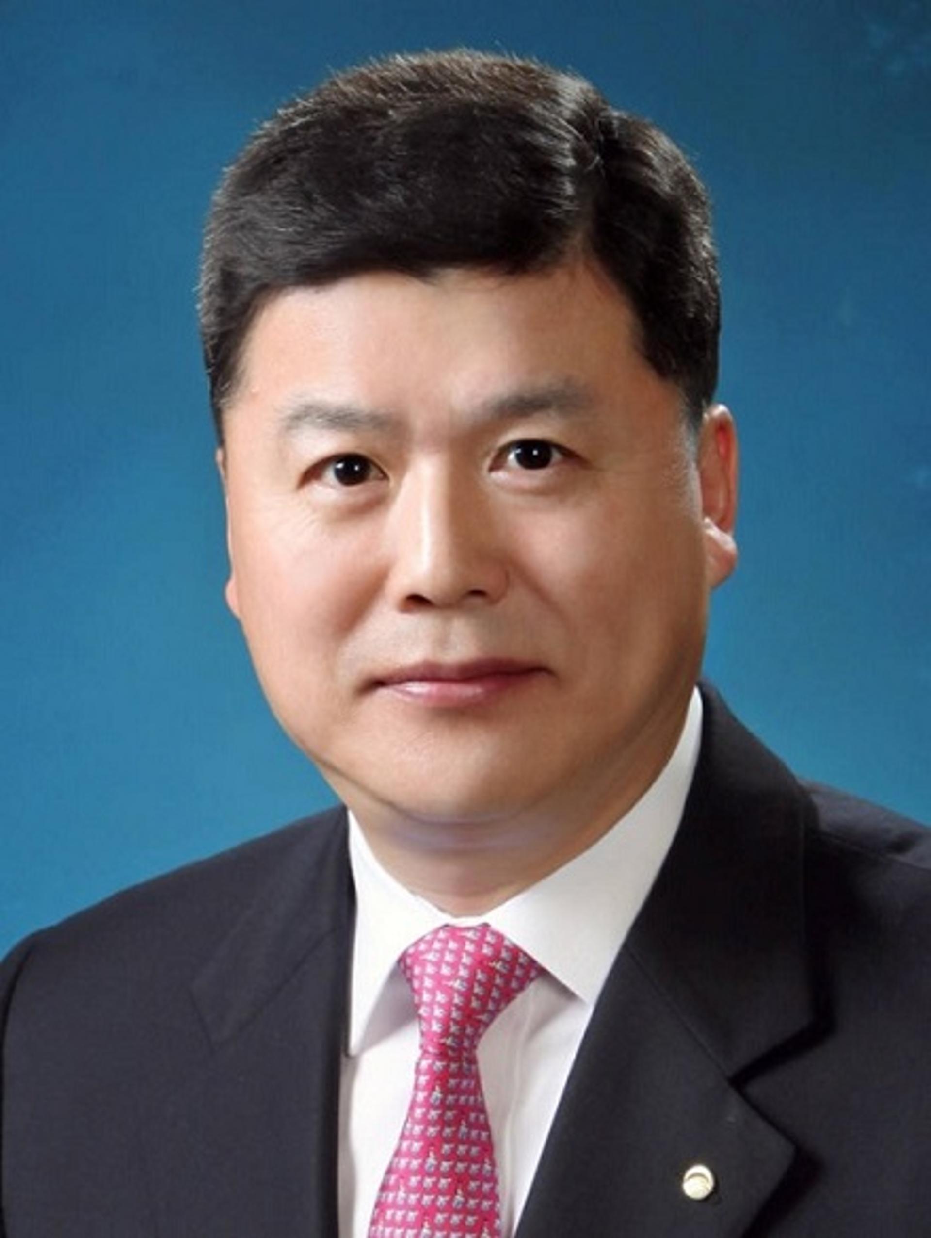 우리금융, 권광석 우리은행장 내정… 정원재 우리카드 사장 연임