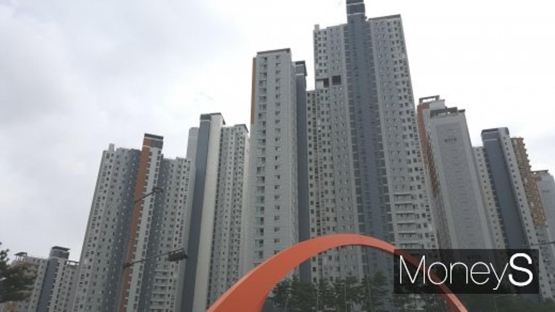 풍선효과에 ‘수용성’ 들썩… 봄 분양시장 달군다