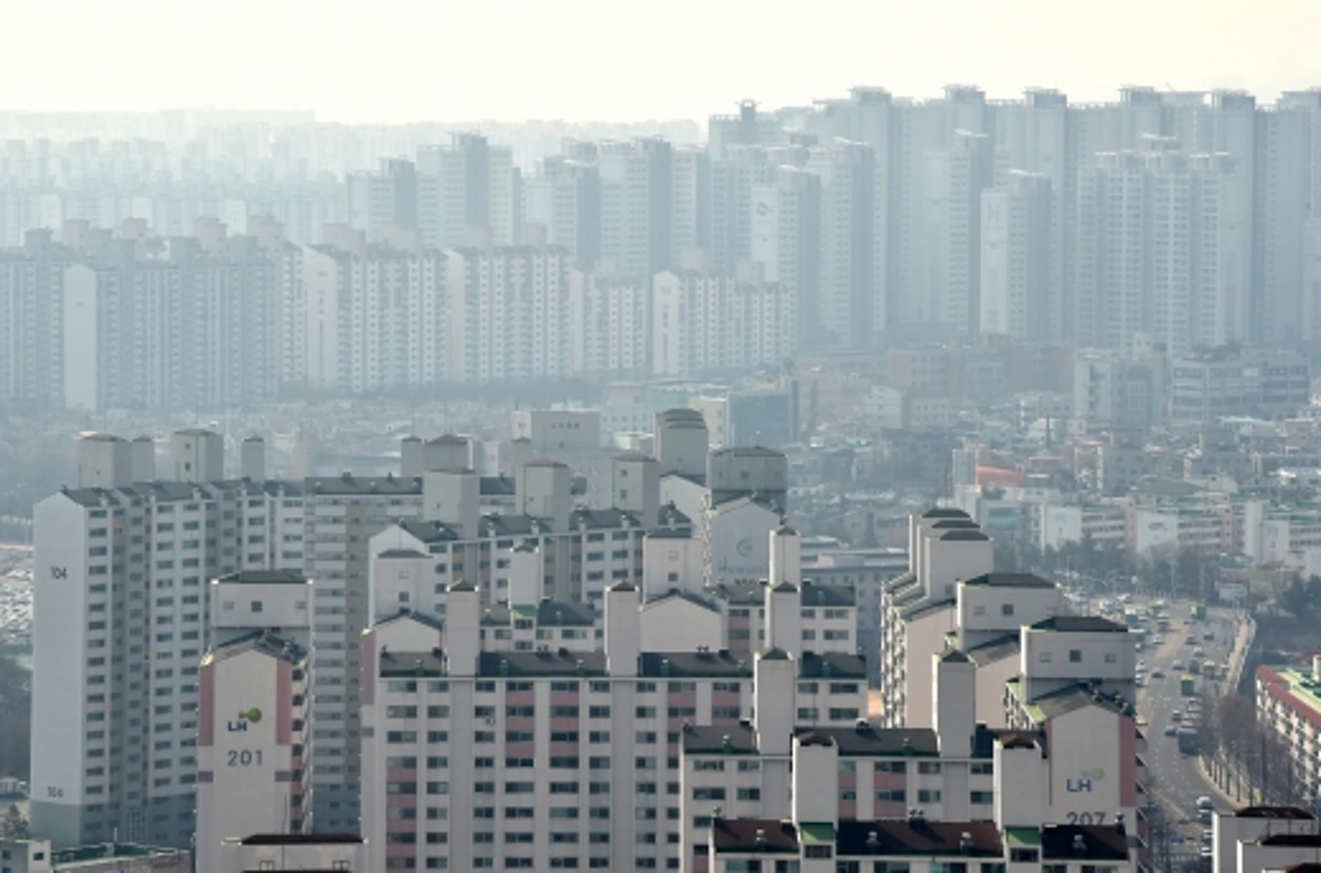 사람 몰리자 집값 뛰었다… 수원·의왕·안양 외지인 매수 급증