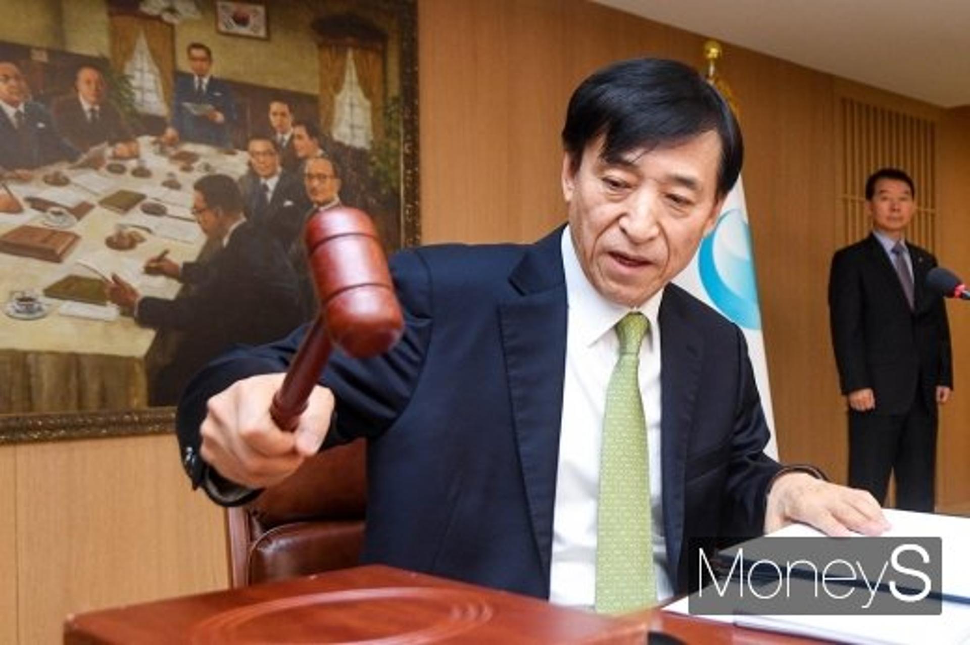 한은, 기준금리 1.25% 동결… '코로나19 사태' 신중론