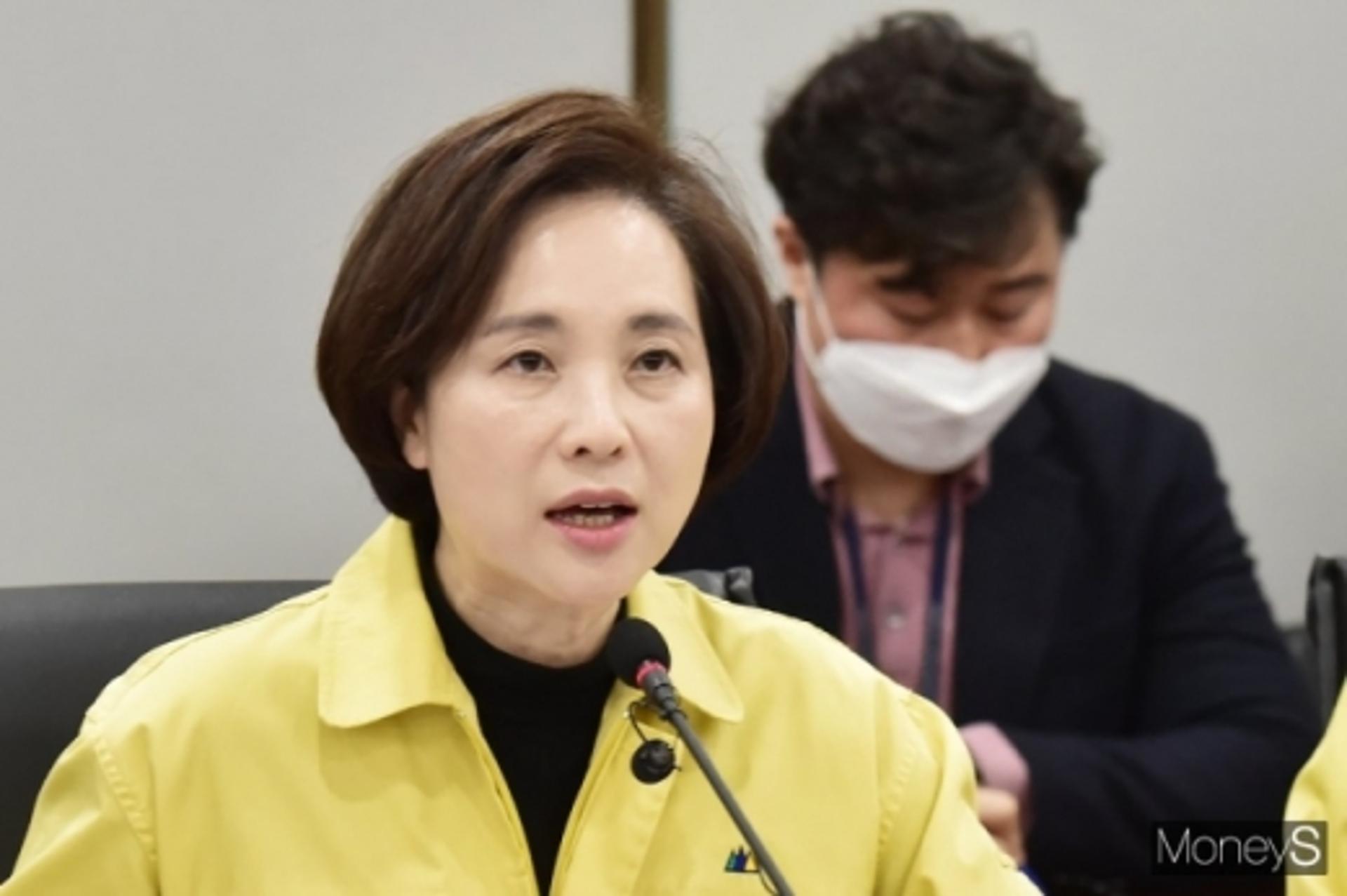 한중 교육부, 오늘(28일)부터 유학생 출국 자제시킨다