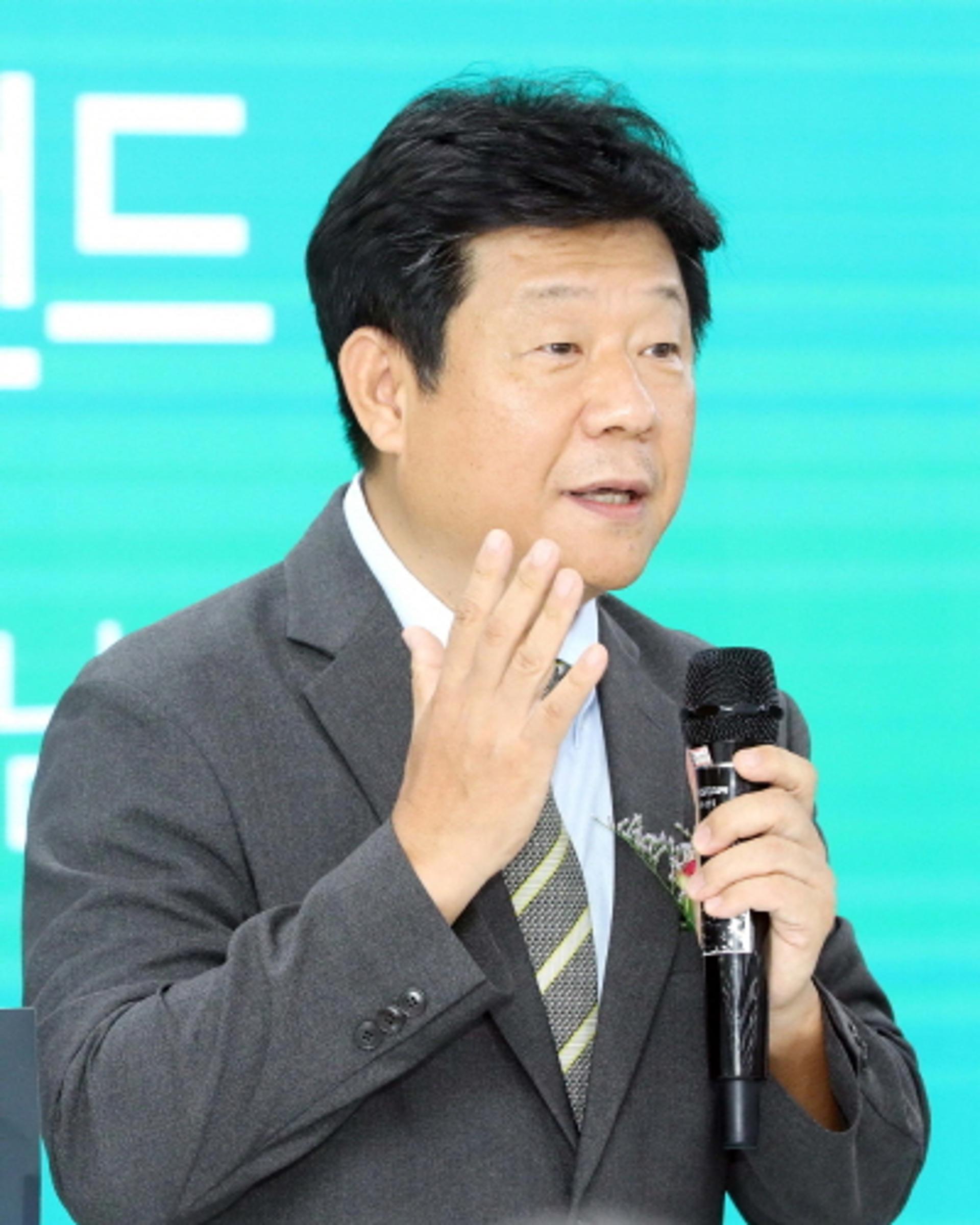 홍봉철 전자랜드 회장, 화상회의로 임직원 격려