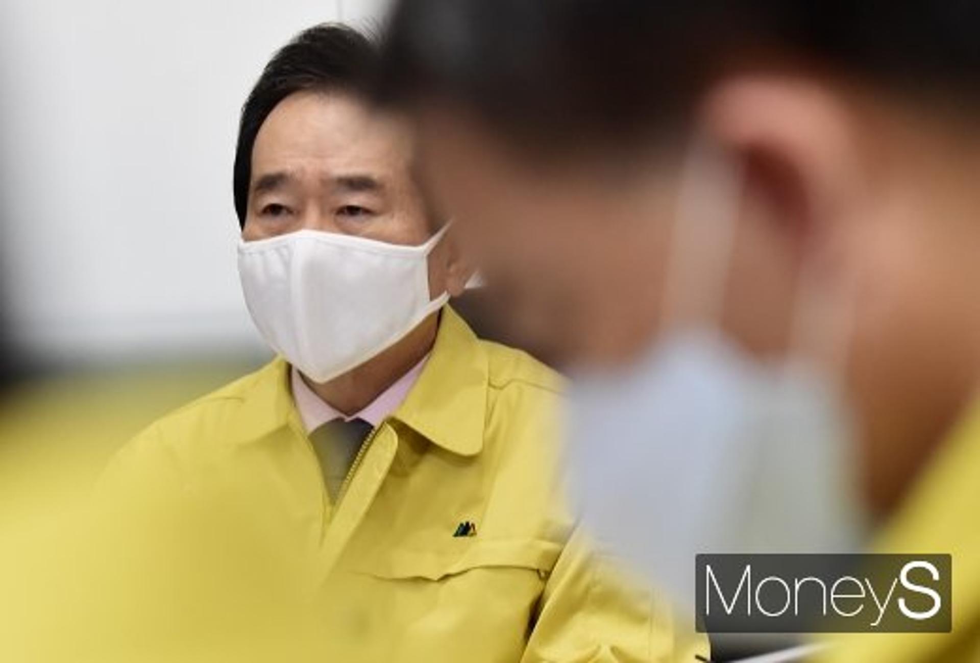 정세균 "코로나19 확산세 주춤, 변곡점 기대"