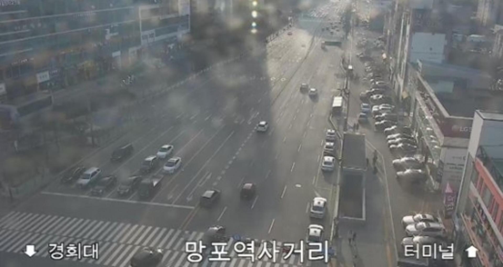 코로나19 늘자 교통량도 '뚝'… 대중교통 기피보다 재택근무 많아