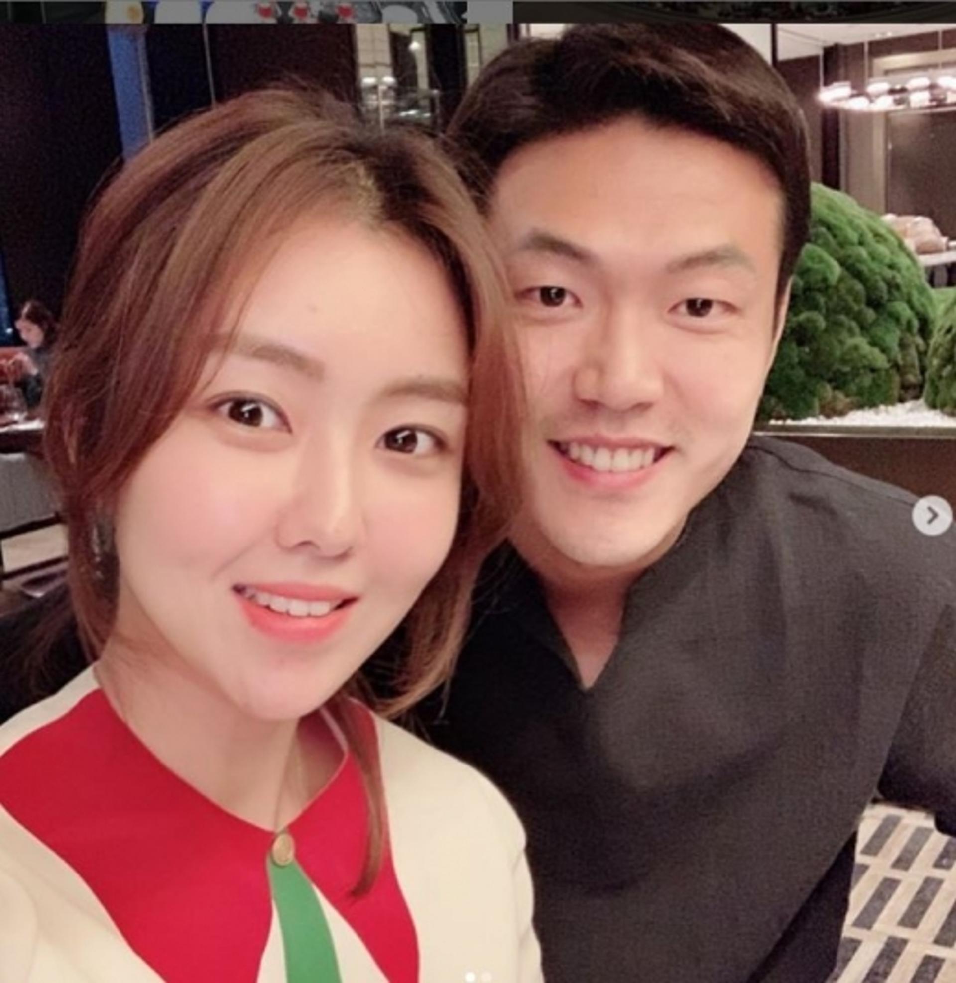 김영권 아내, 승무원이라더니… 미모가 연예인급?