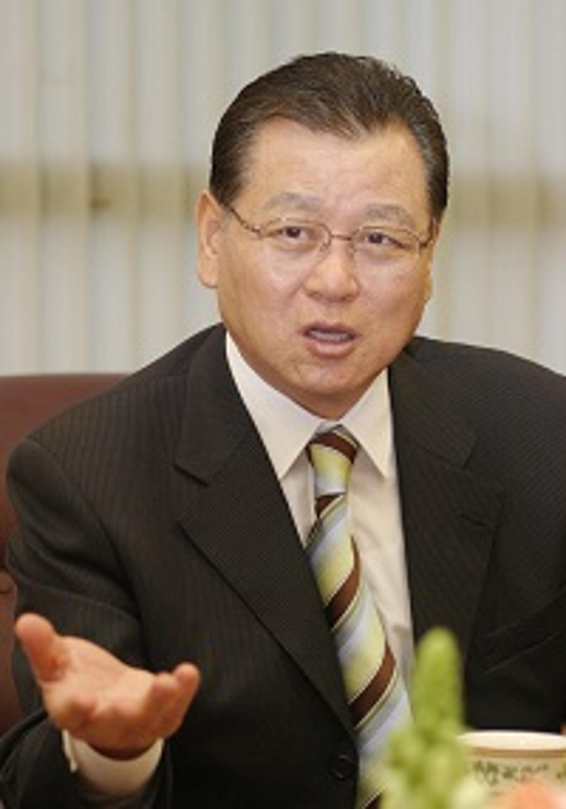 권홍사 회장, 한진칼 명예회장 요구? "학력 위조범 조원태다운 짓"