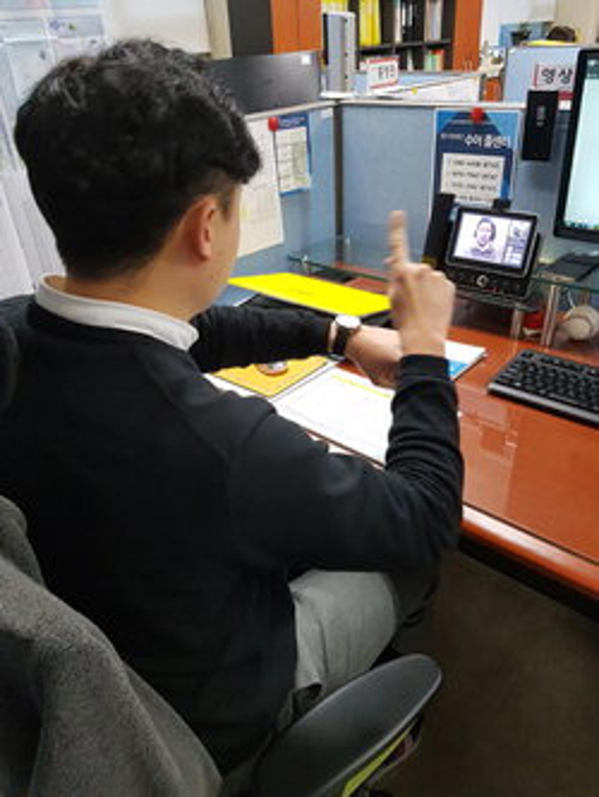 청각·언어장애인은 코로나19 정보 어디서 얻을까