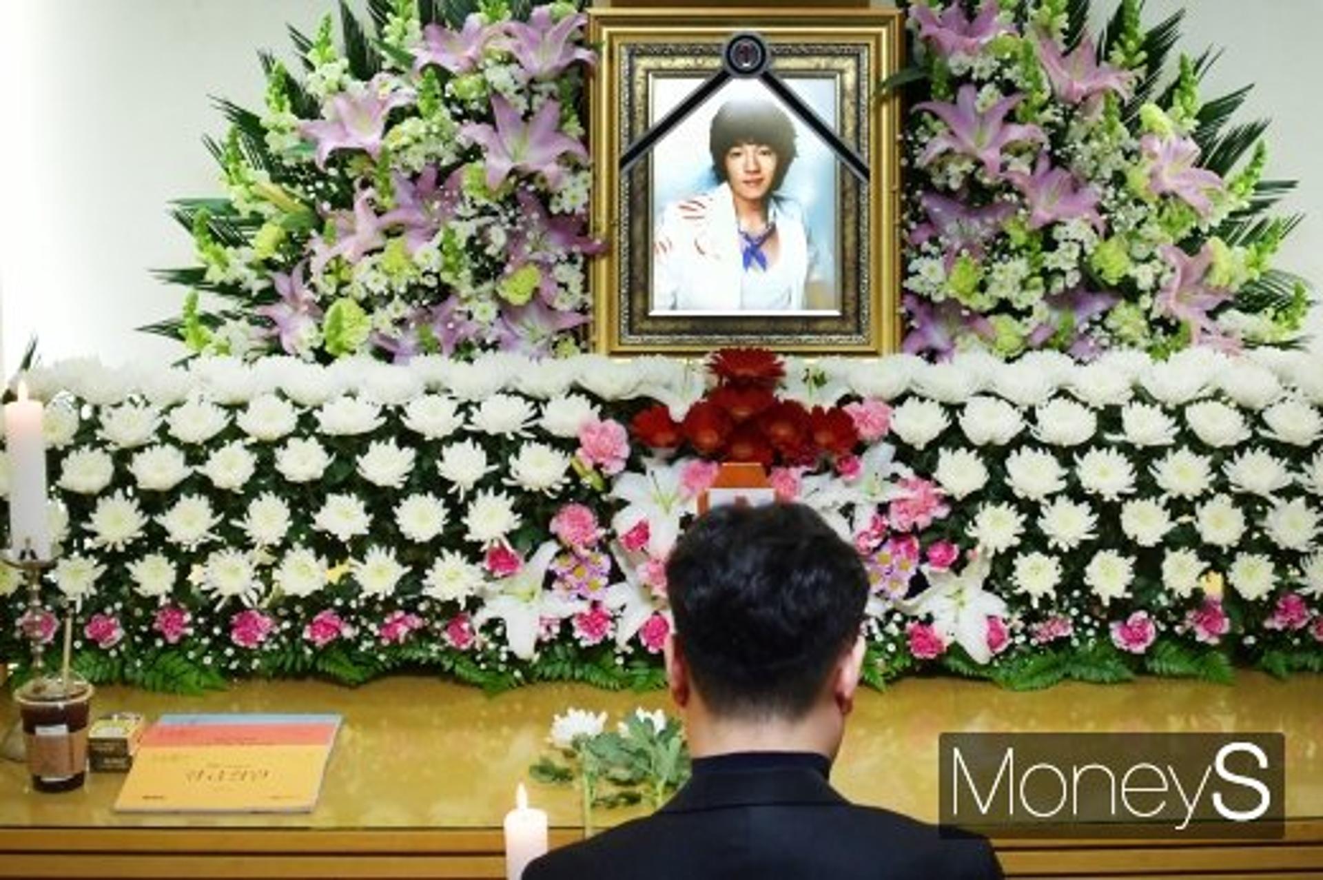 故문지윤 급성패혈증으로 사망, 이상윤 "편하게 지내길"