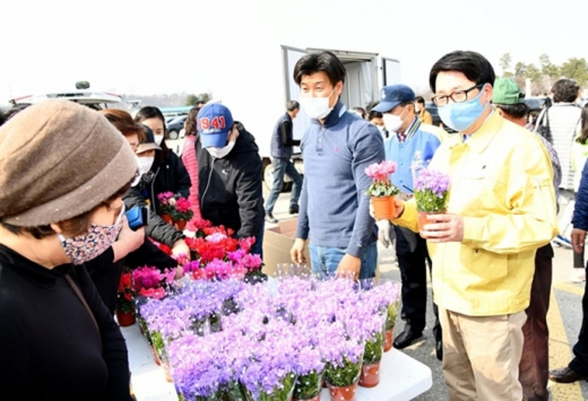 파주시, 꽃 소비 활성화로 화훼농가 돕는다