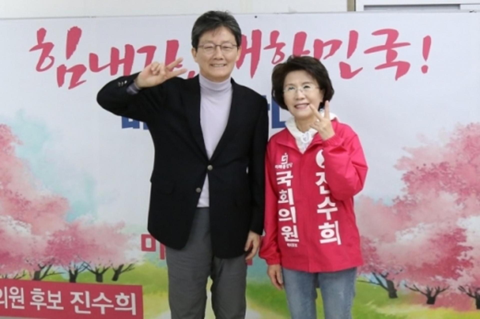 두달 만에 침묵 깬 유승민 "타이틀 없이 백의종군, 선거 돕겠다"