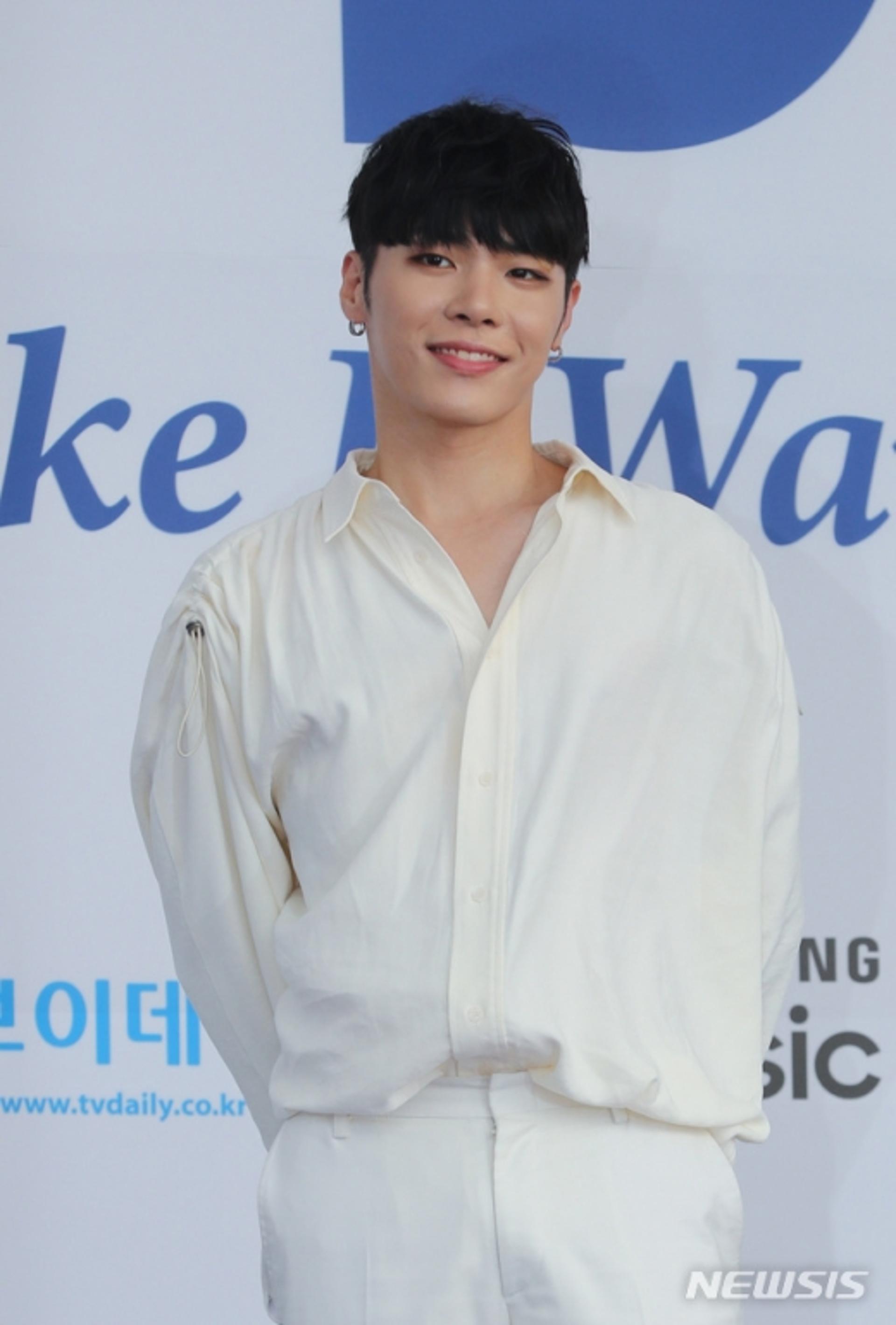 '화장실서 쓰러진 채 발견' 휘성, 이번에도 침묵하나