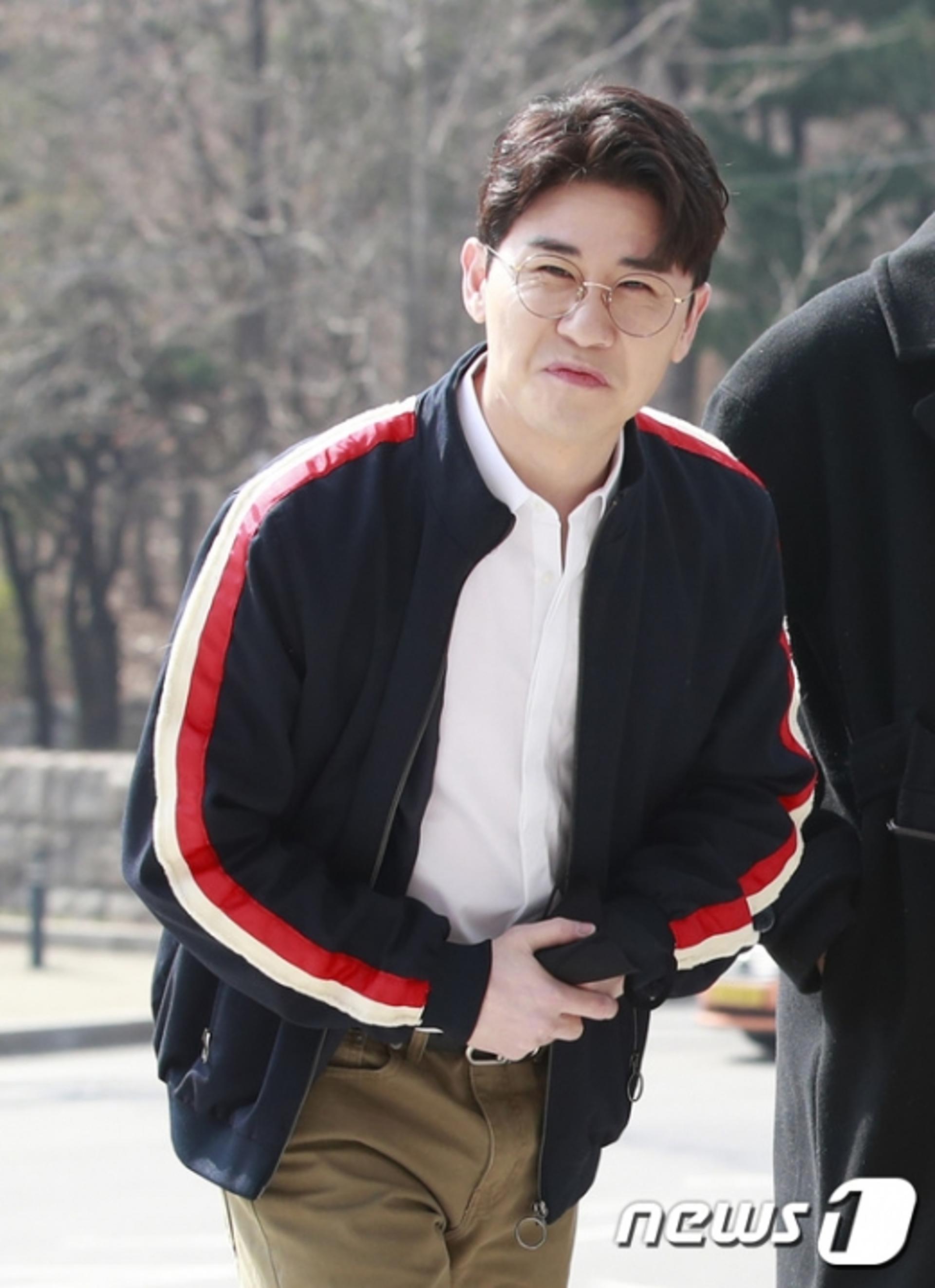 영탁 '선녀들' 출격… 트로트 이어 역사 정복 나선다
