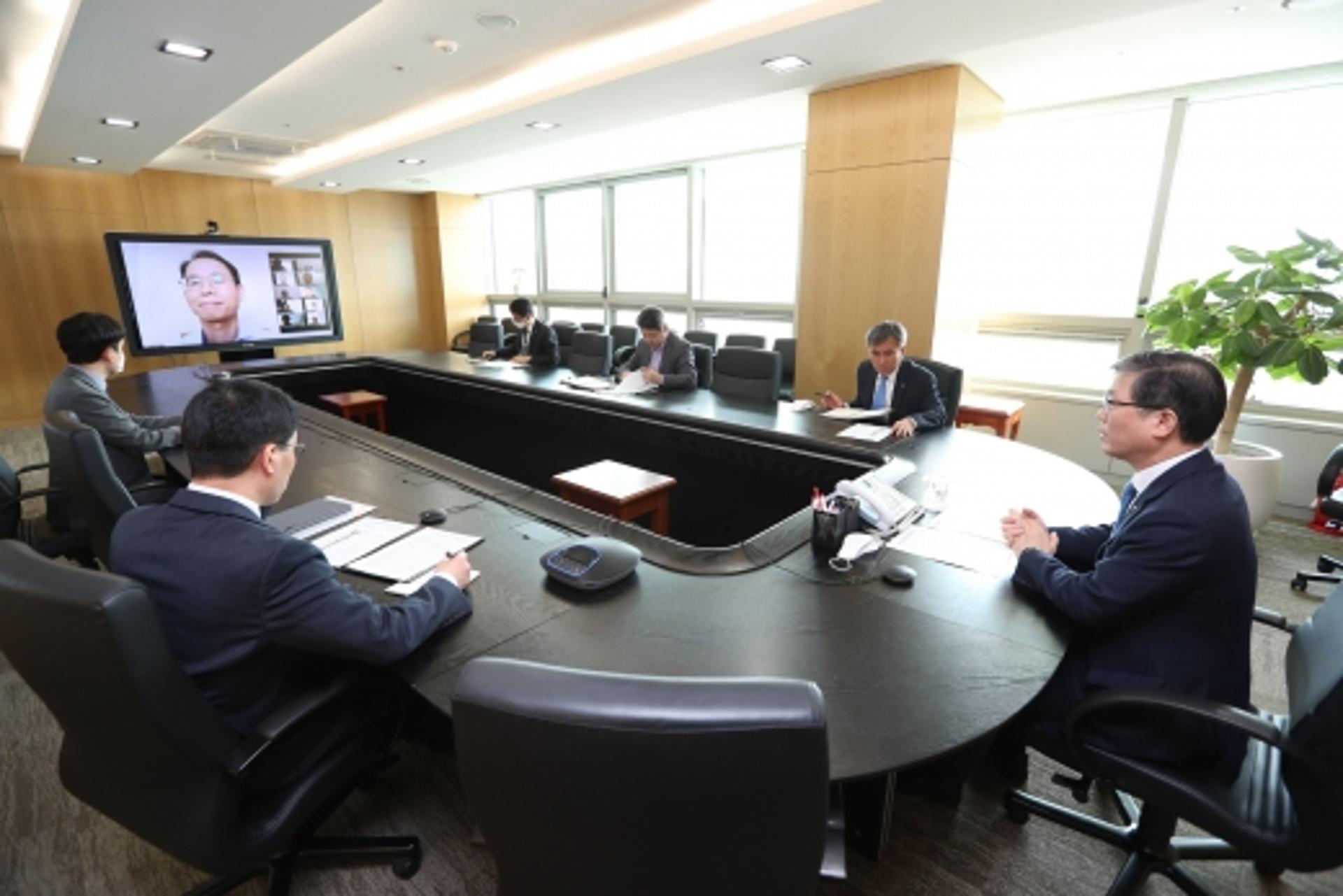 LH, 코로나19 확산국가 주재원 문제없나?… 청년인턴 전원 귀국