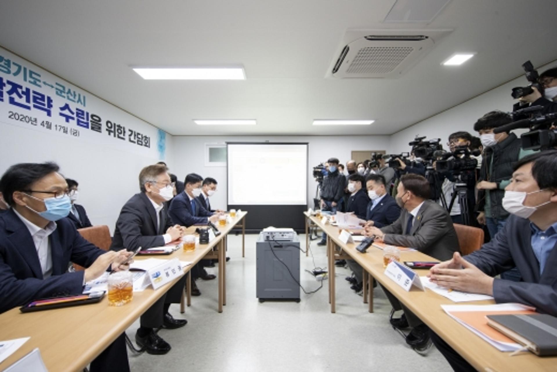 이재명 경기지사, "공공배달앱은 사회간접자본"