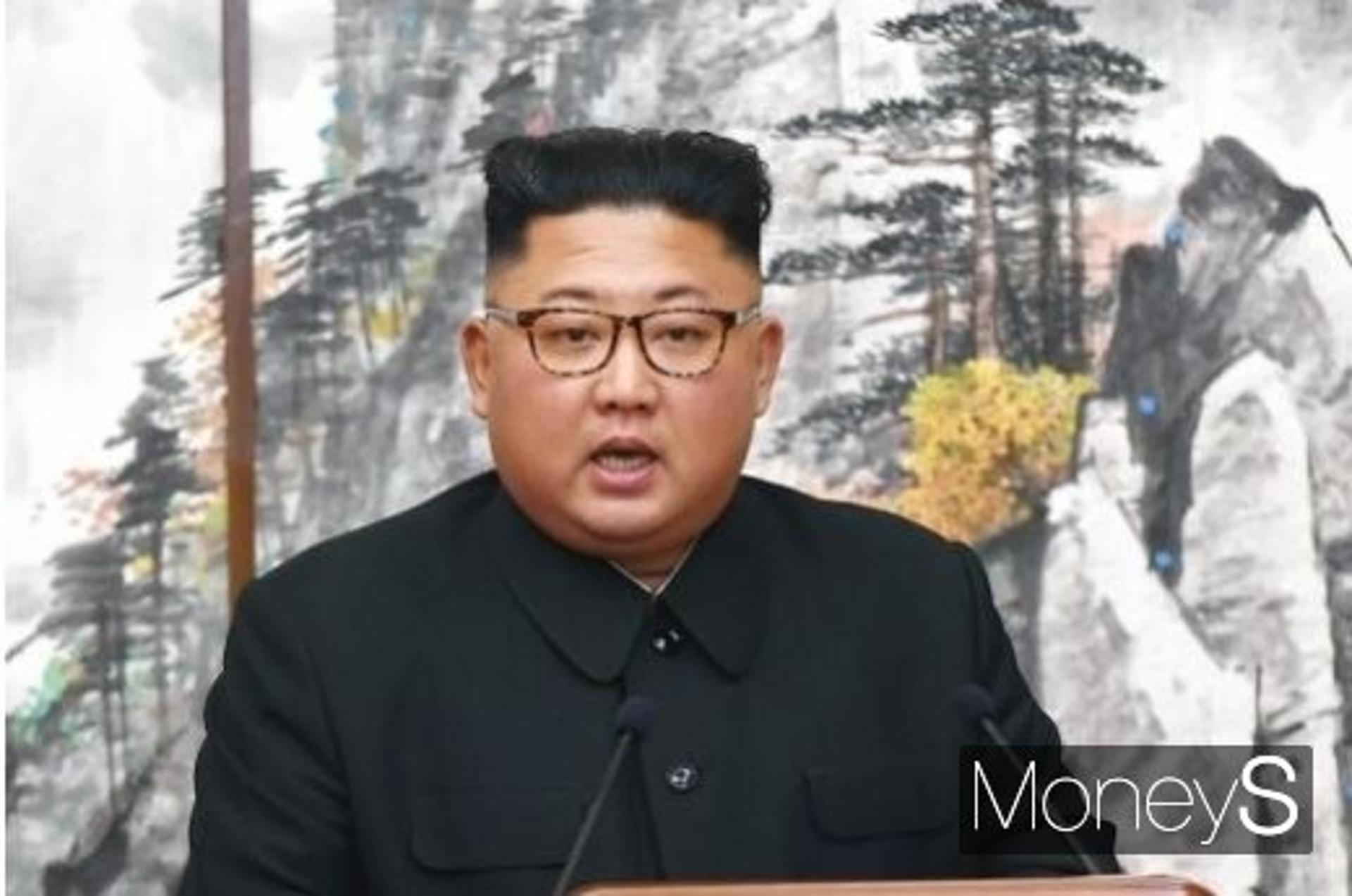 자취 감춘 김정은 어디에… "코로나 자가격리중일 것"