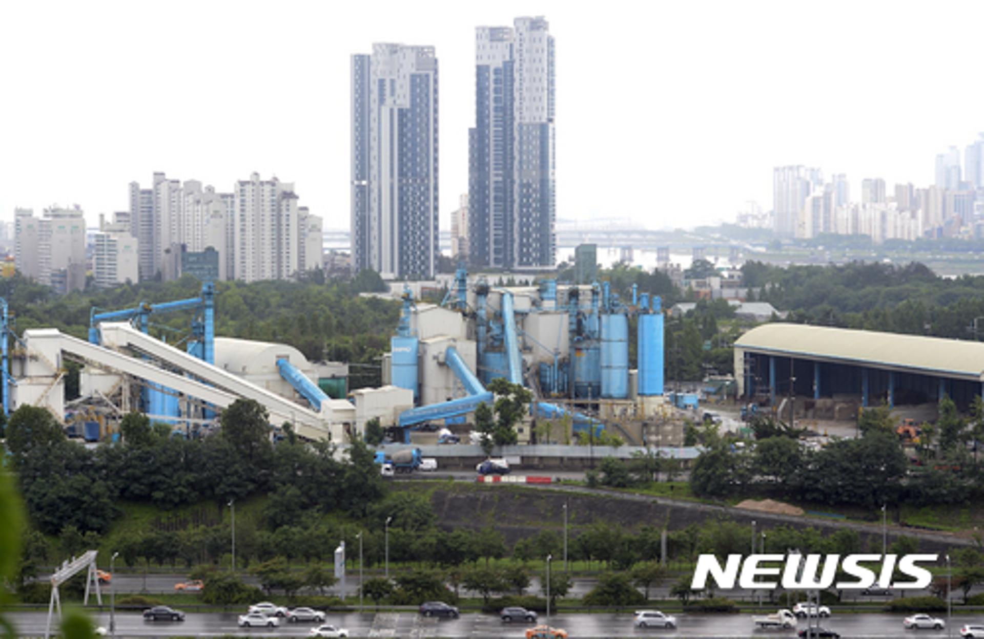 [명동인사이트] 길 잃은 삼표 레미콘, 배당잔치의 흑막