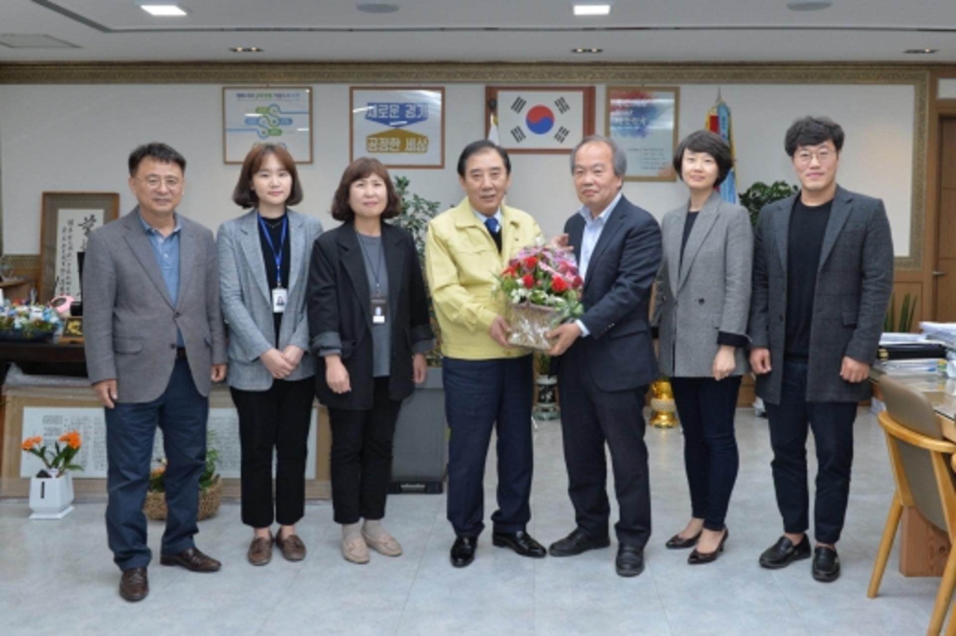한수원 포천양수사업소, 화훼농가 살리기 앞장