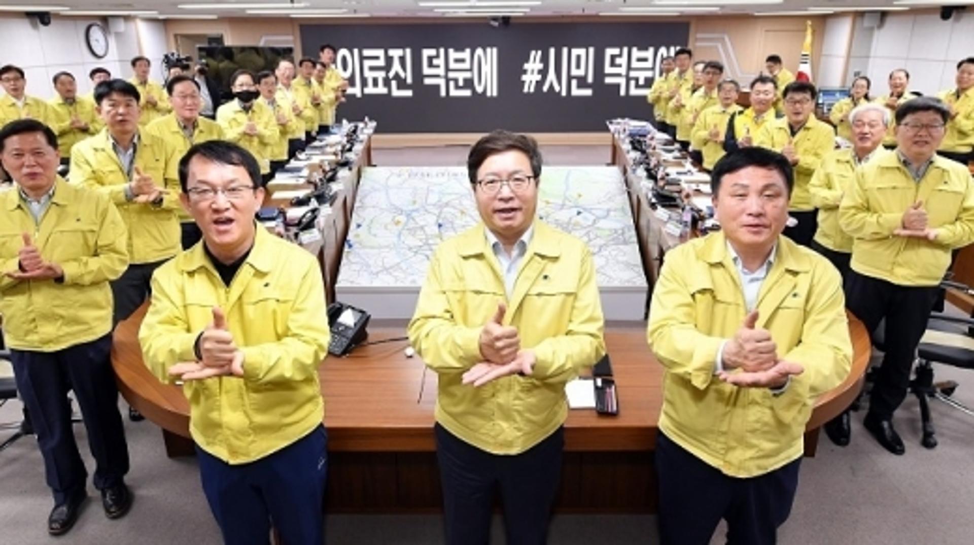 염태영 수원시장 "경제 방역에도 집중해야 할 때"
